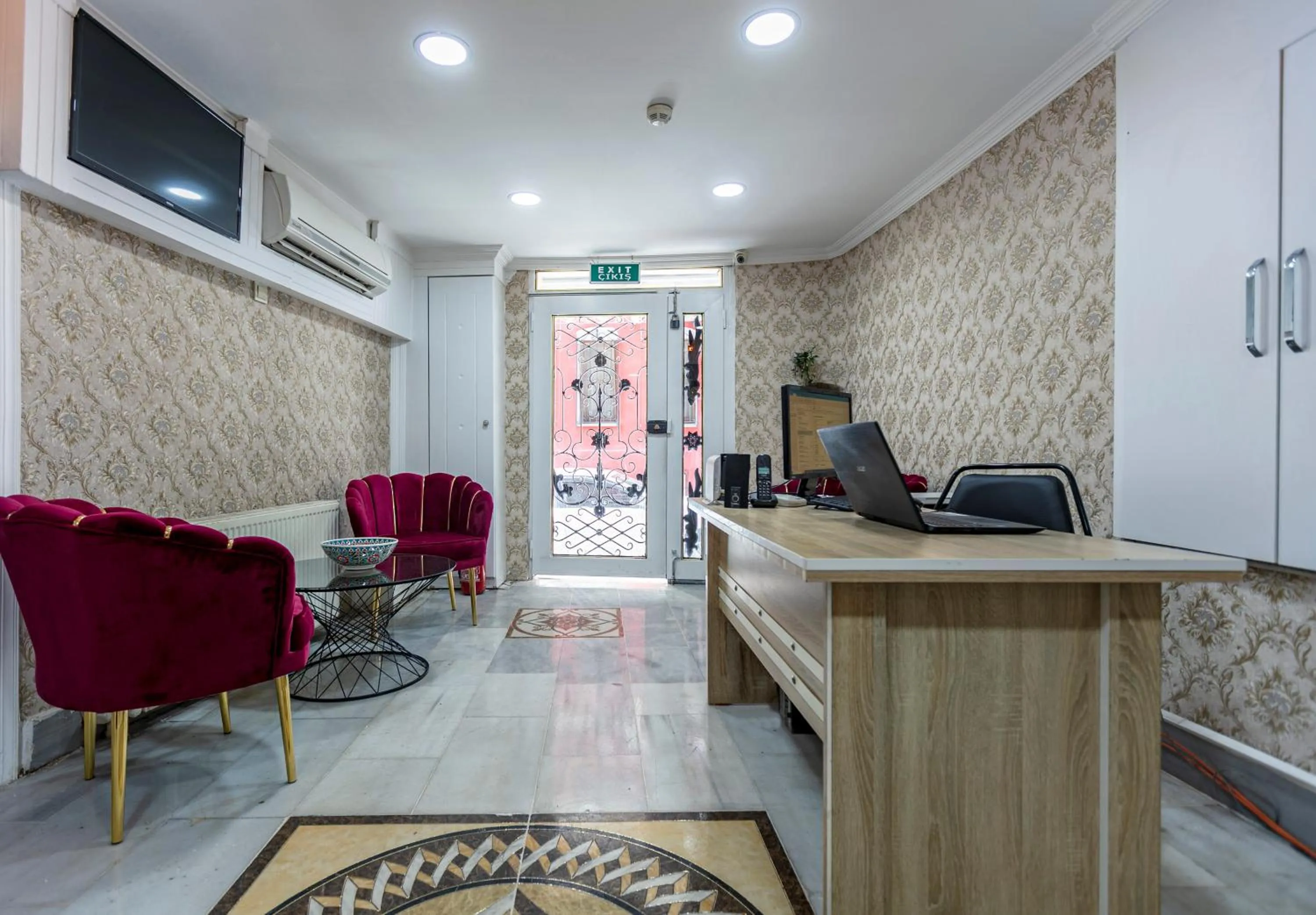 Lobby or reception in OttomanZade