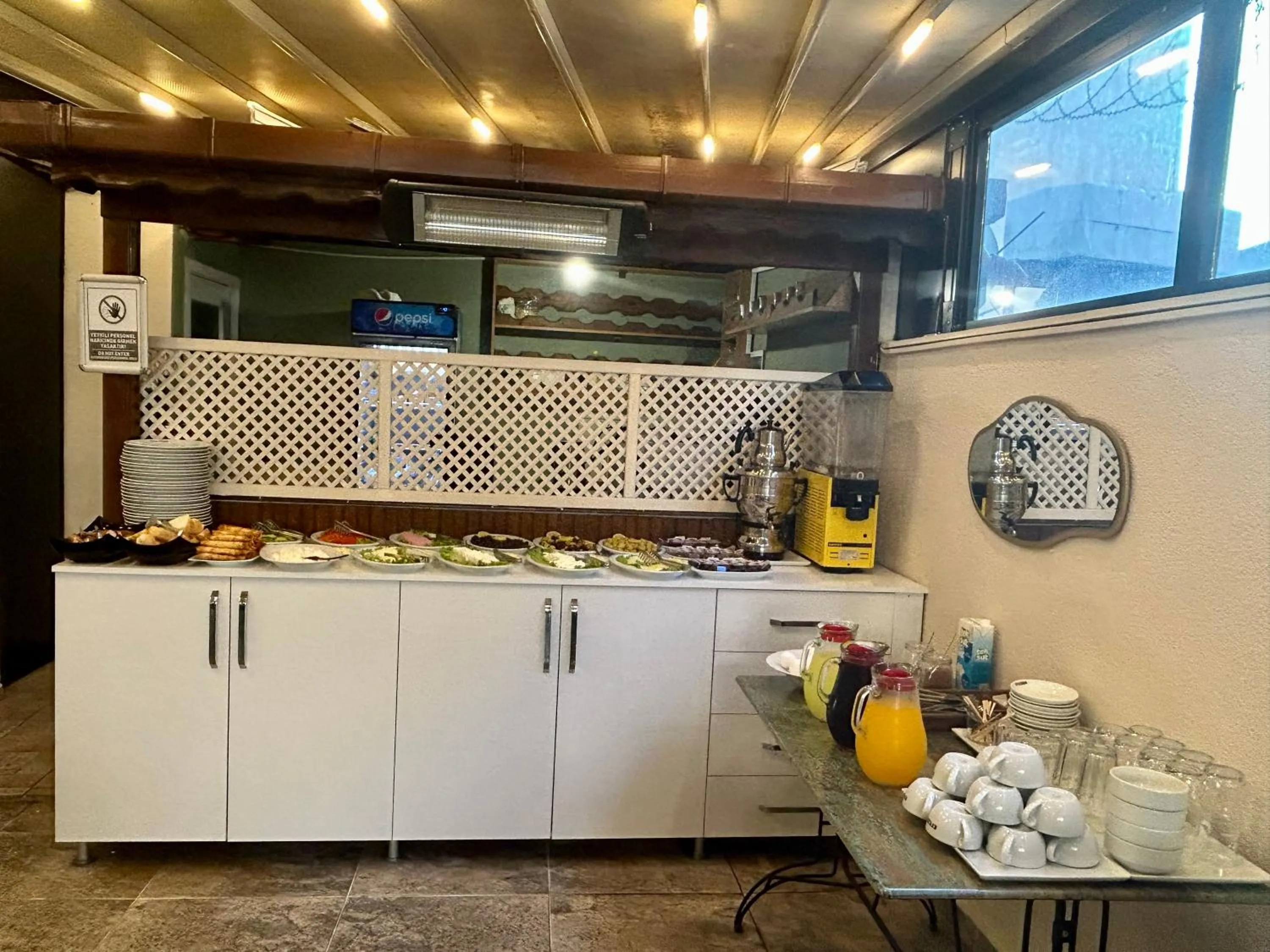 Breakfast in OttomanZade