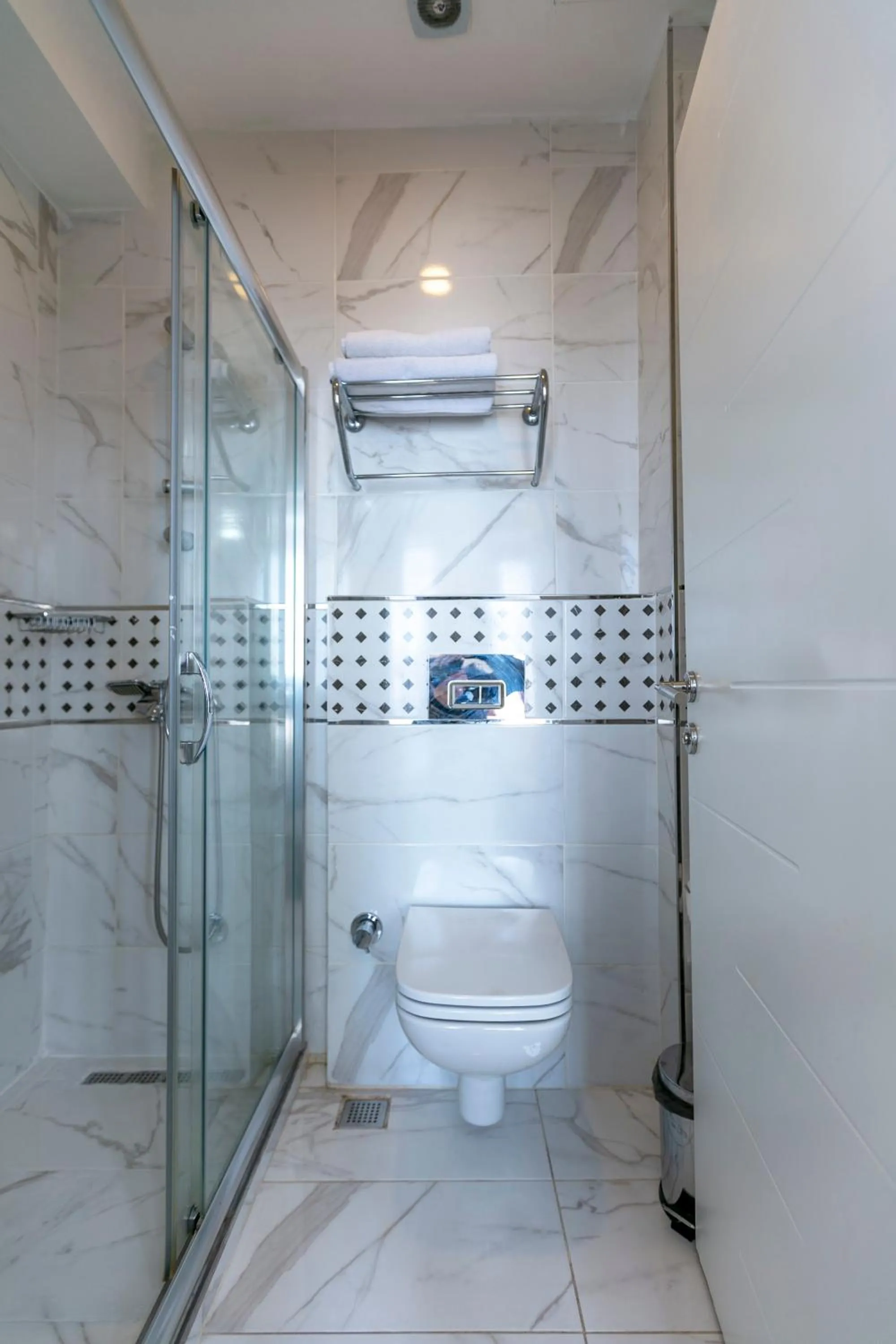 Toilet in OttomanZade