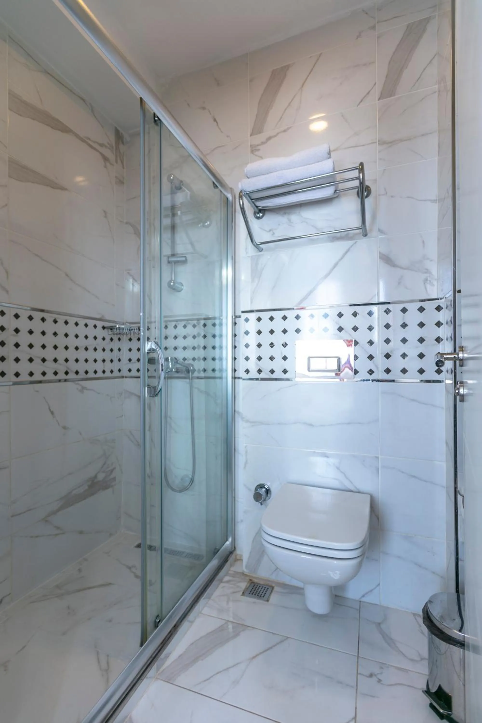 Toilet in OttomanZade