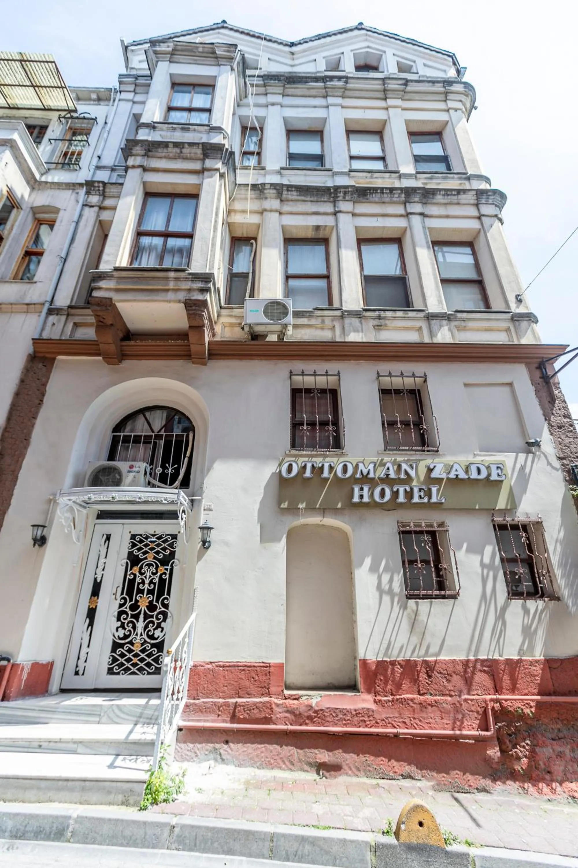 Property building in OttomanZade