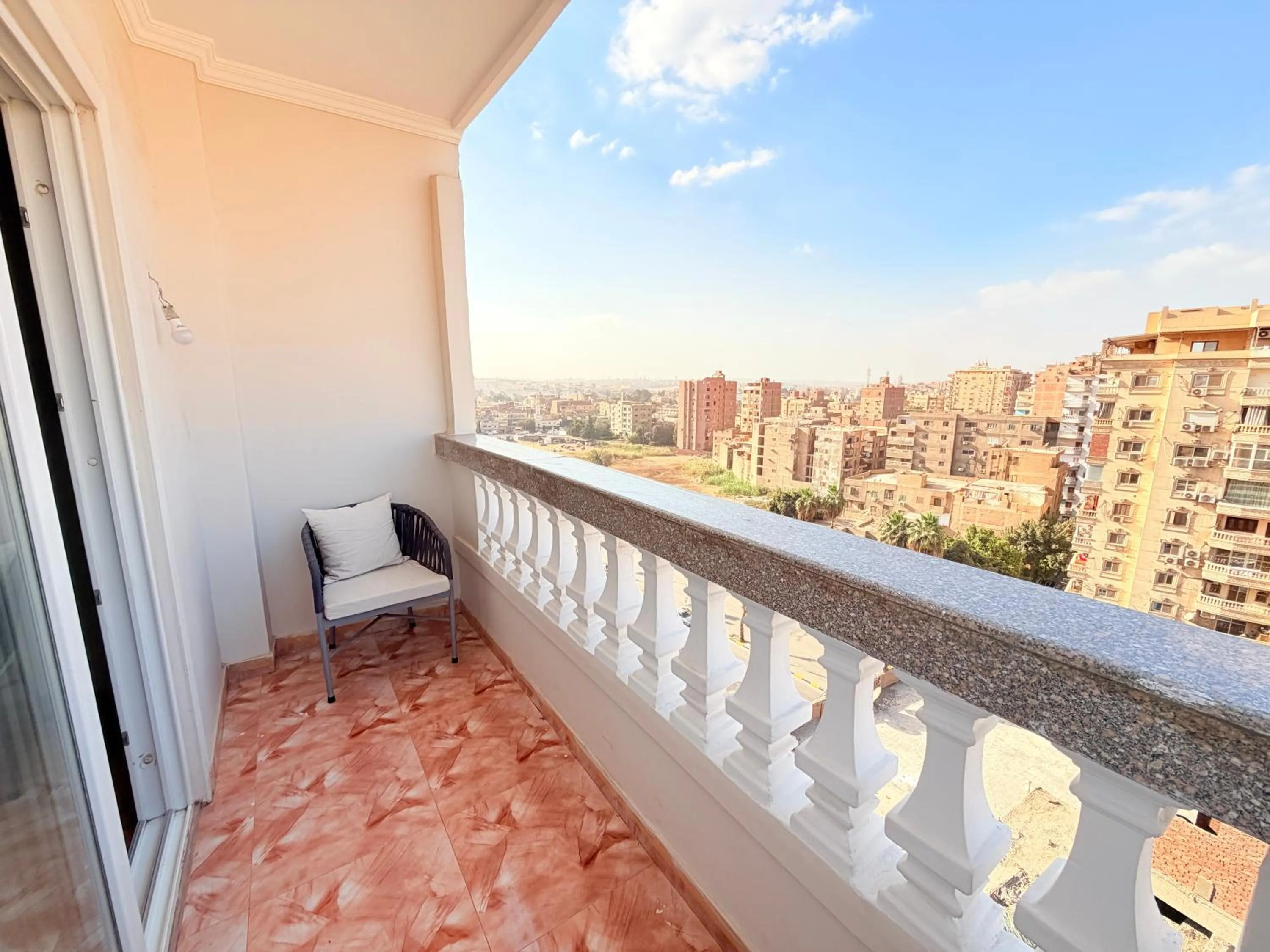 Eco green pyramids hotel