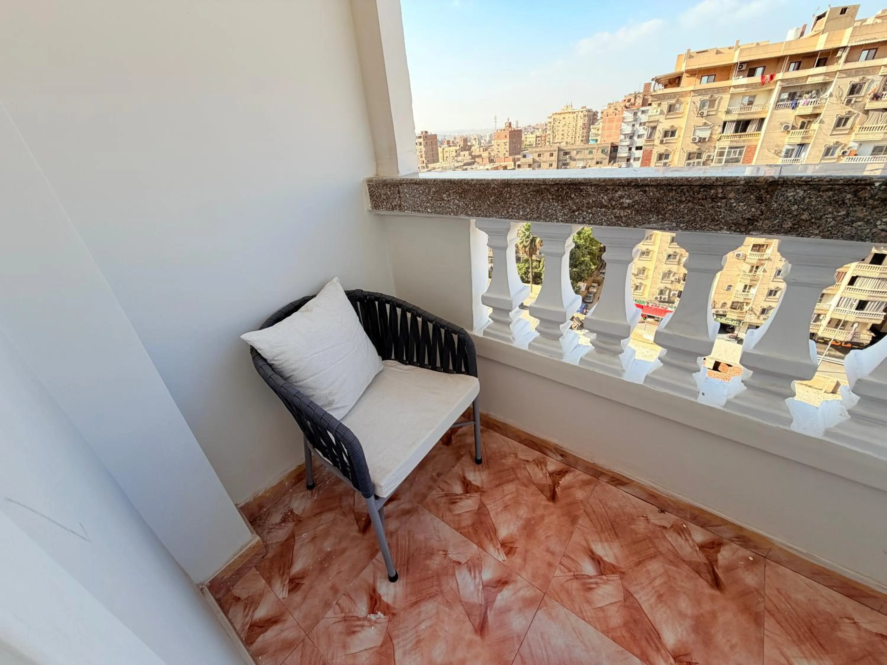 Eco green pyramids hotel