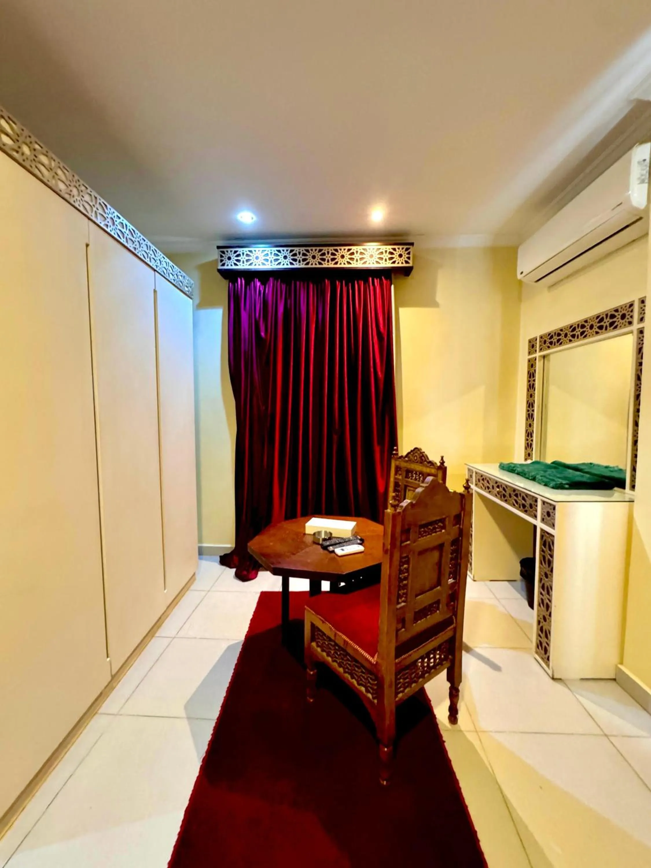 Photo of the whole room in PYRAMIDS TOWER Inn