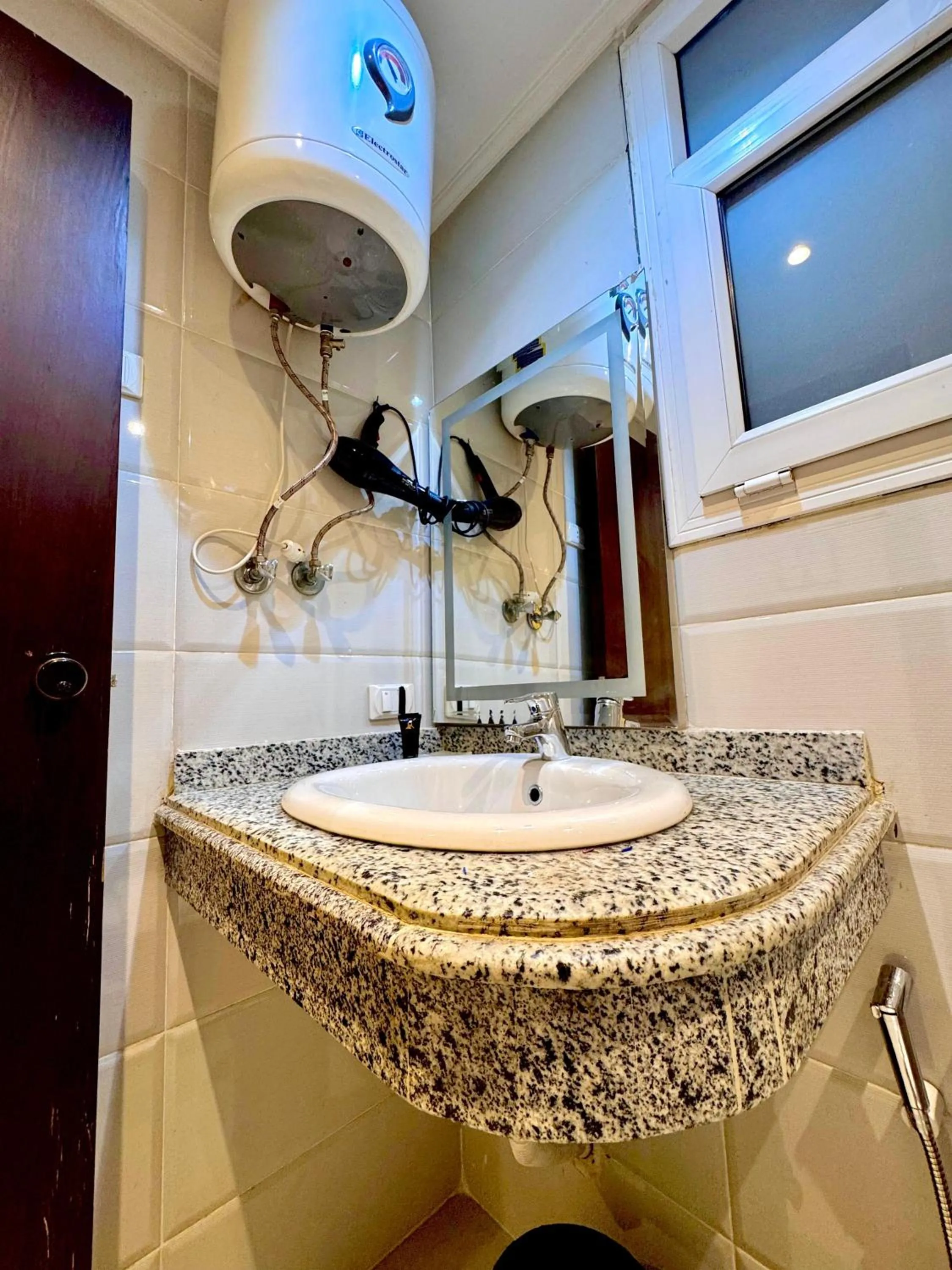 Bathroom in PYRAMIDS TOWER Inn