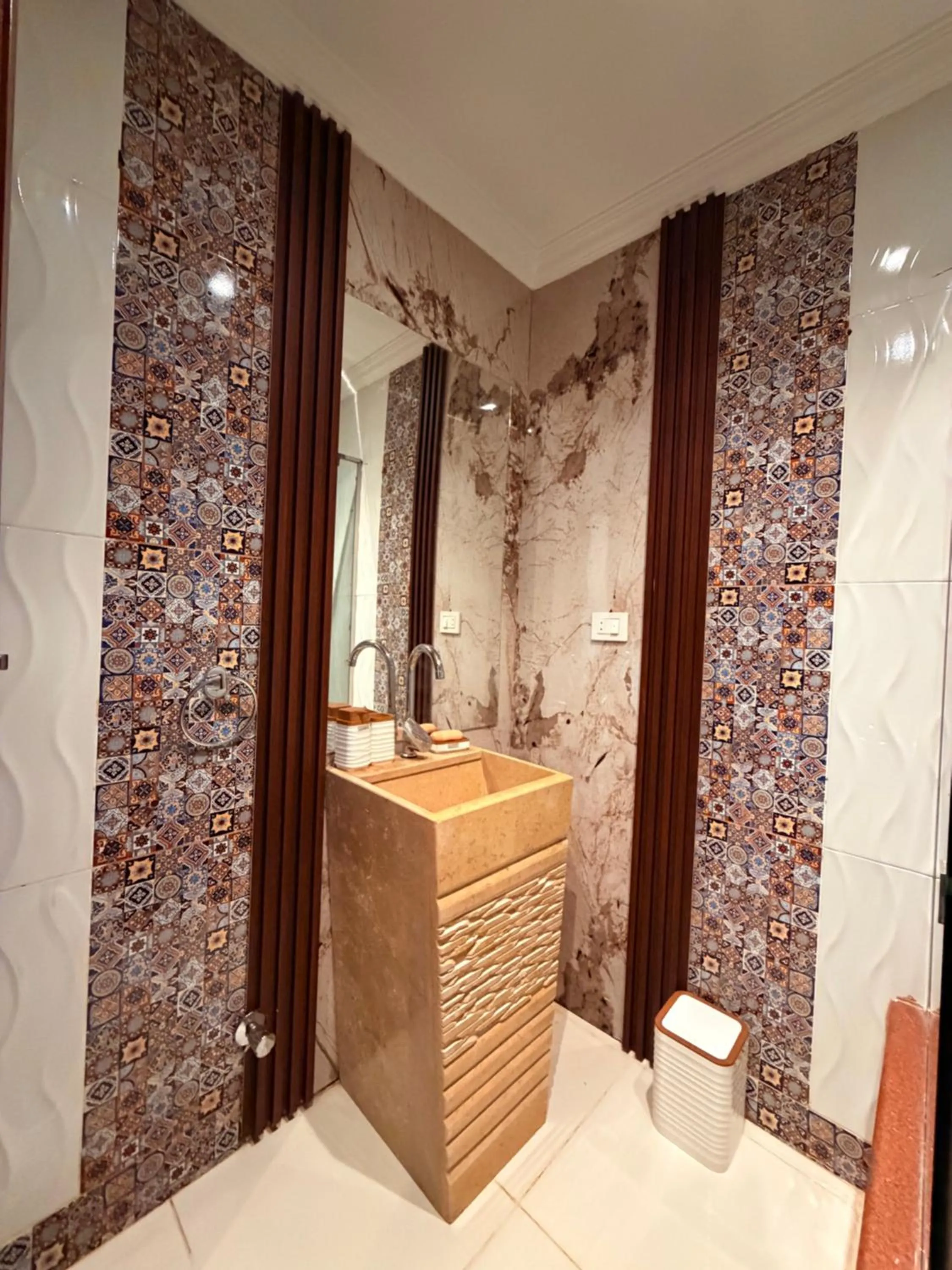 Eco green pyramids hotel