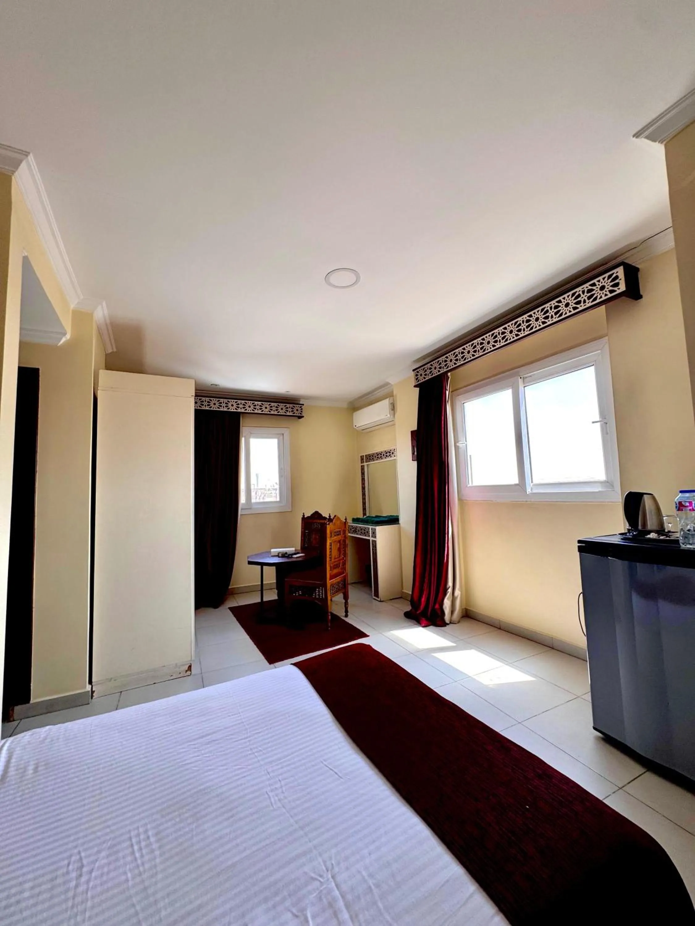 Photo of the whole room, Bed in PYRAMIDS TOWER Inn