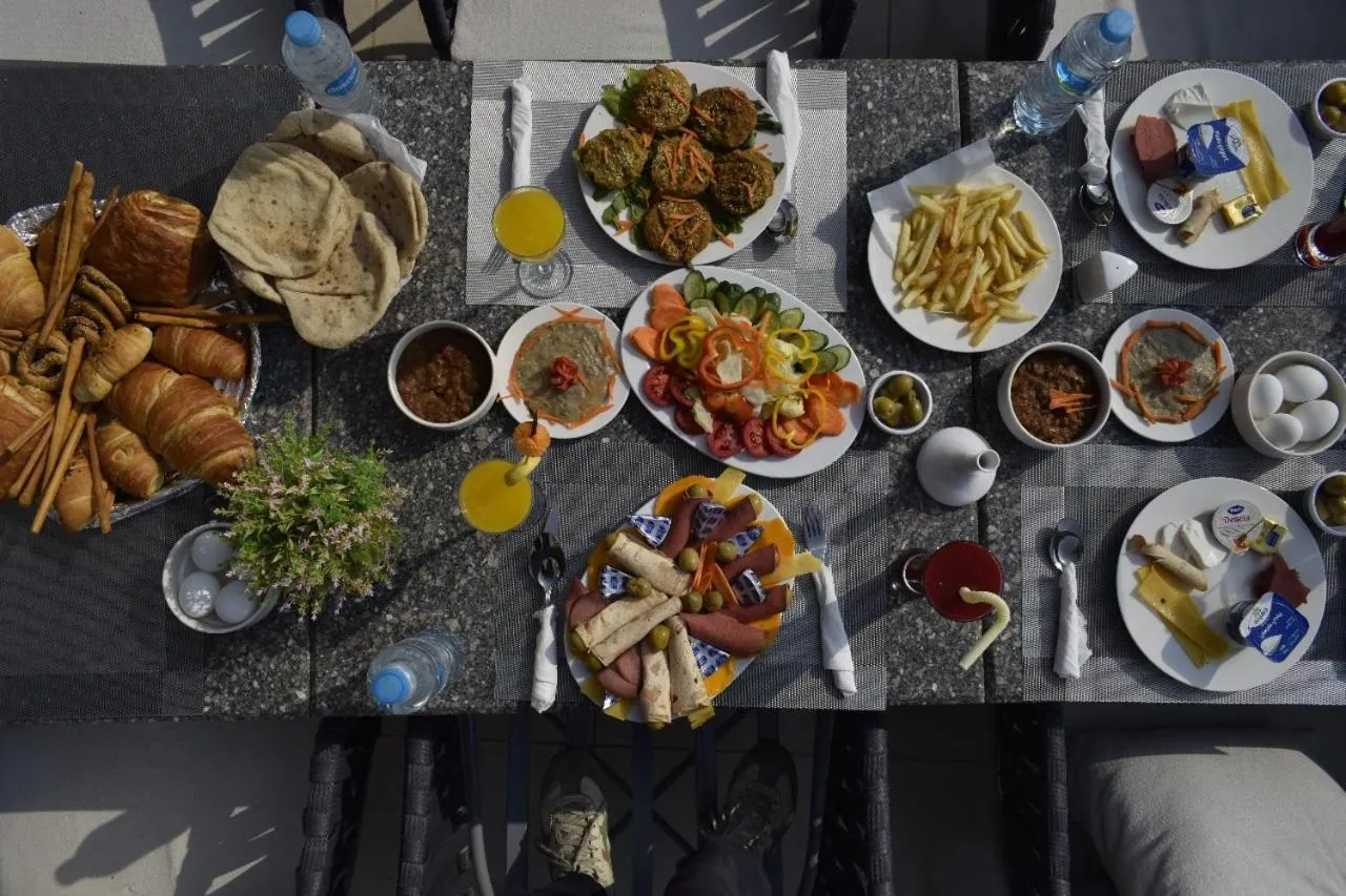 Food and drinks in Eco green pyramids hotel