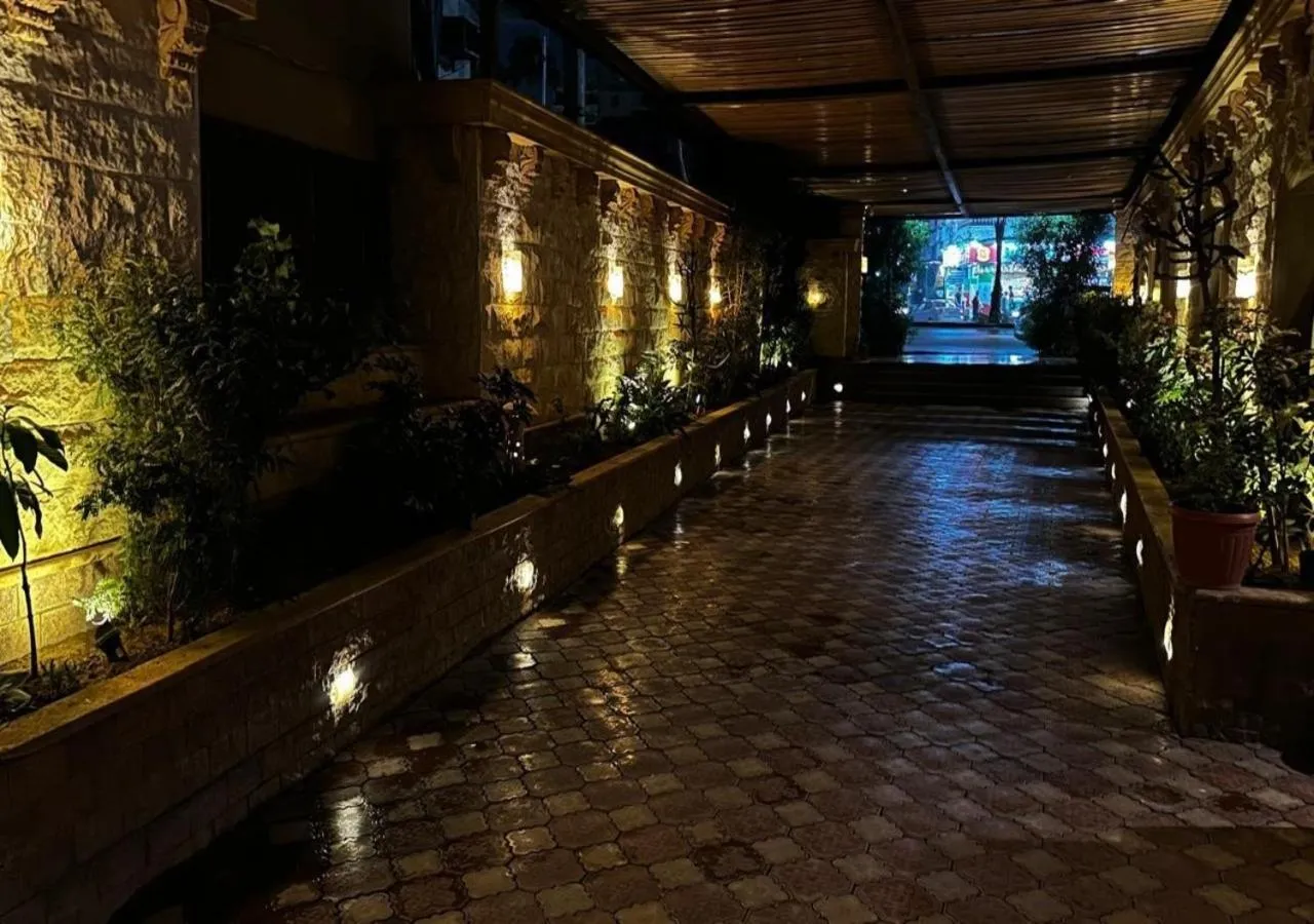 Night in PYRAMIDS TOWER Inn