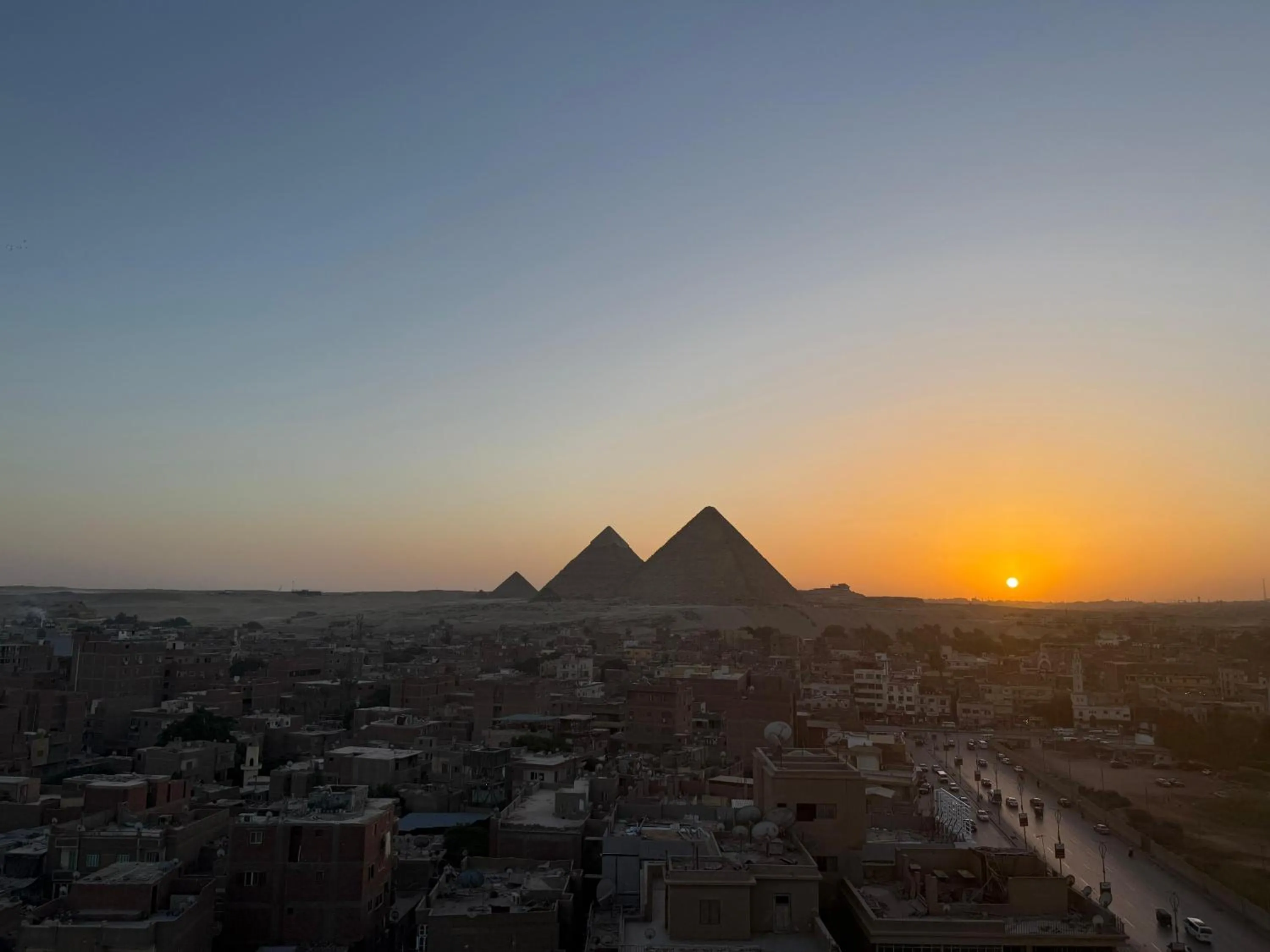 Eco green pyramids hotel