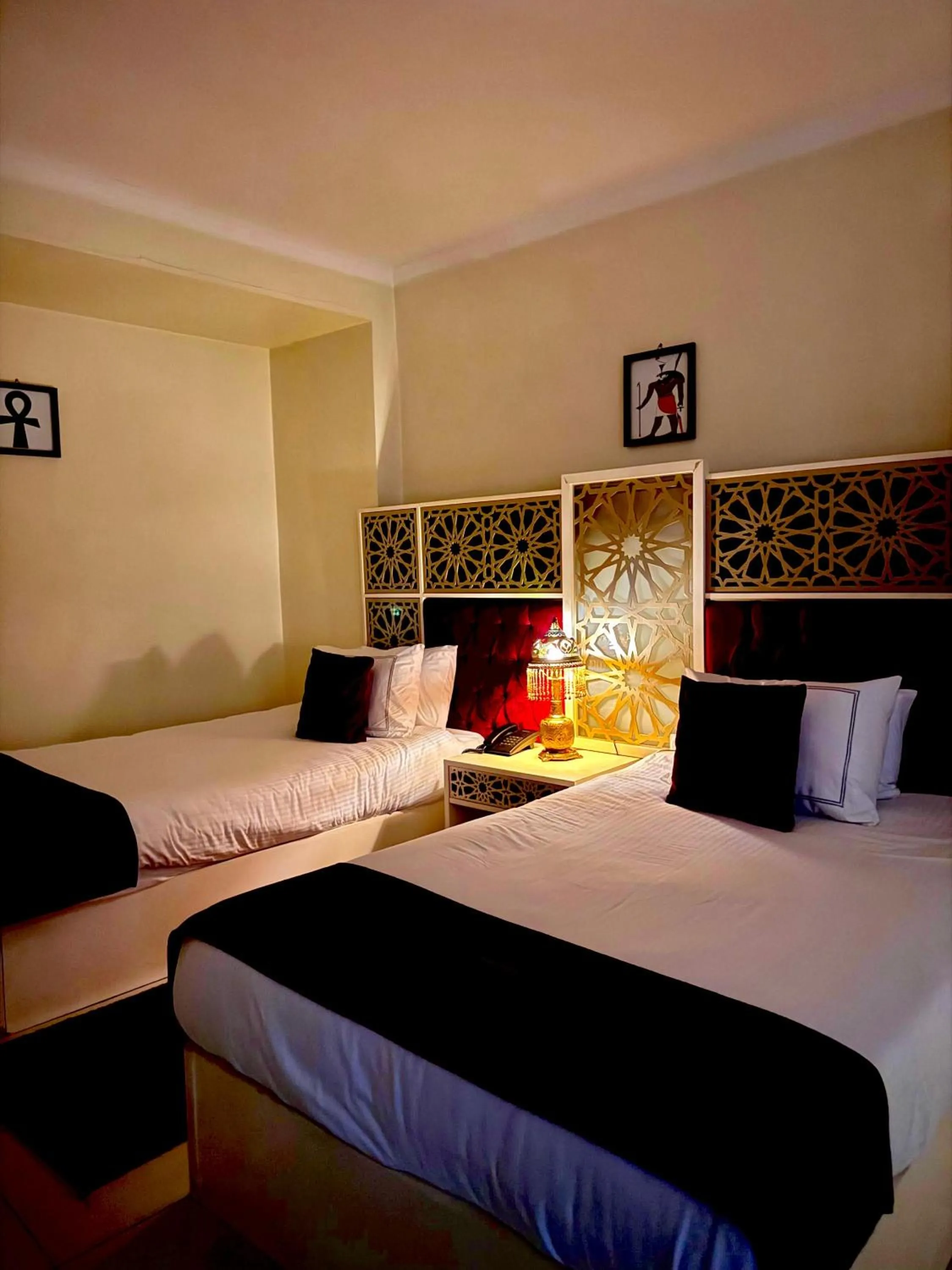 Photo of the whole room, Bed in PYRAMIDS TOWER Inn