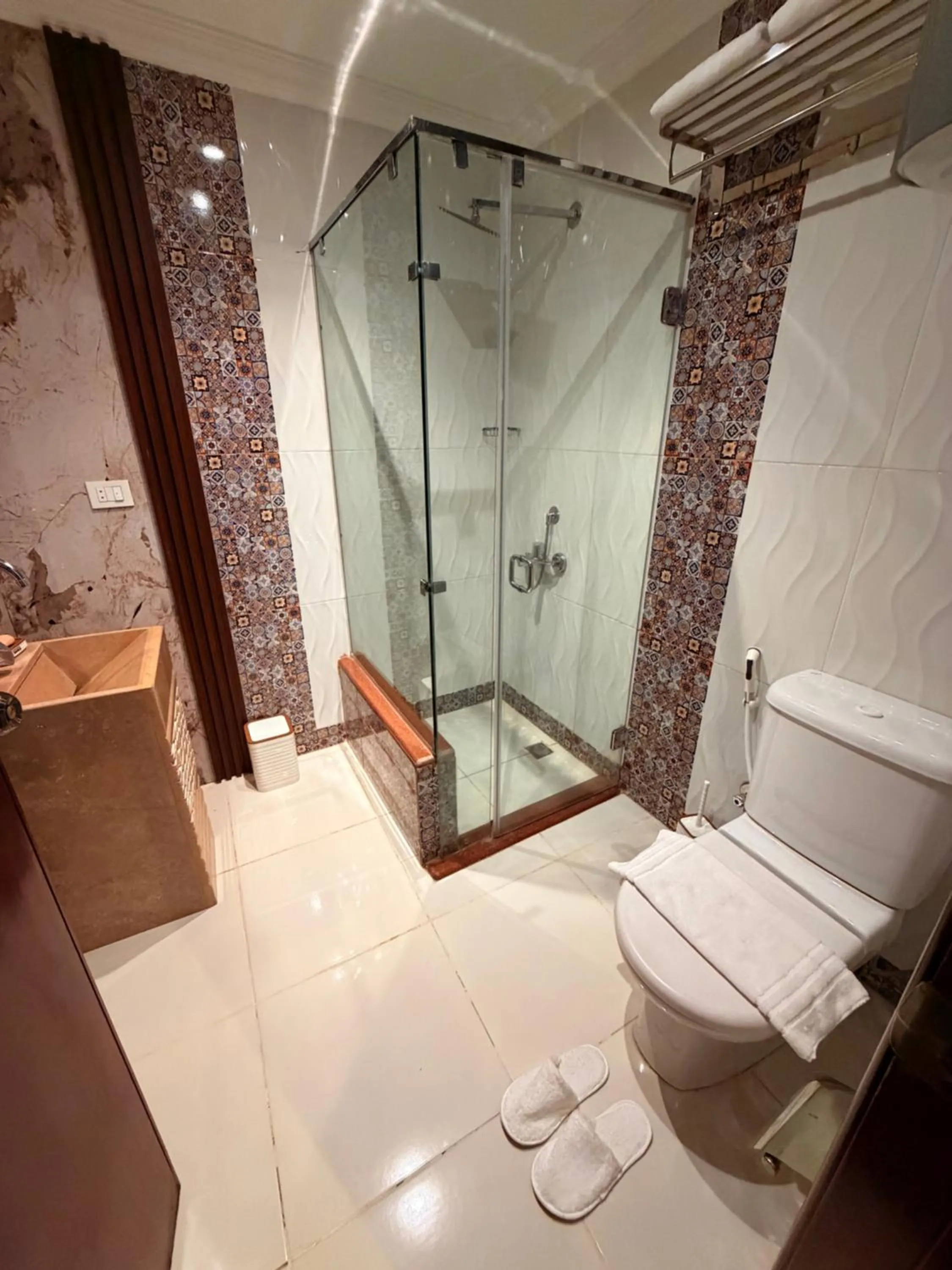 Eco green pyramids hotel