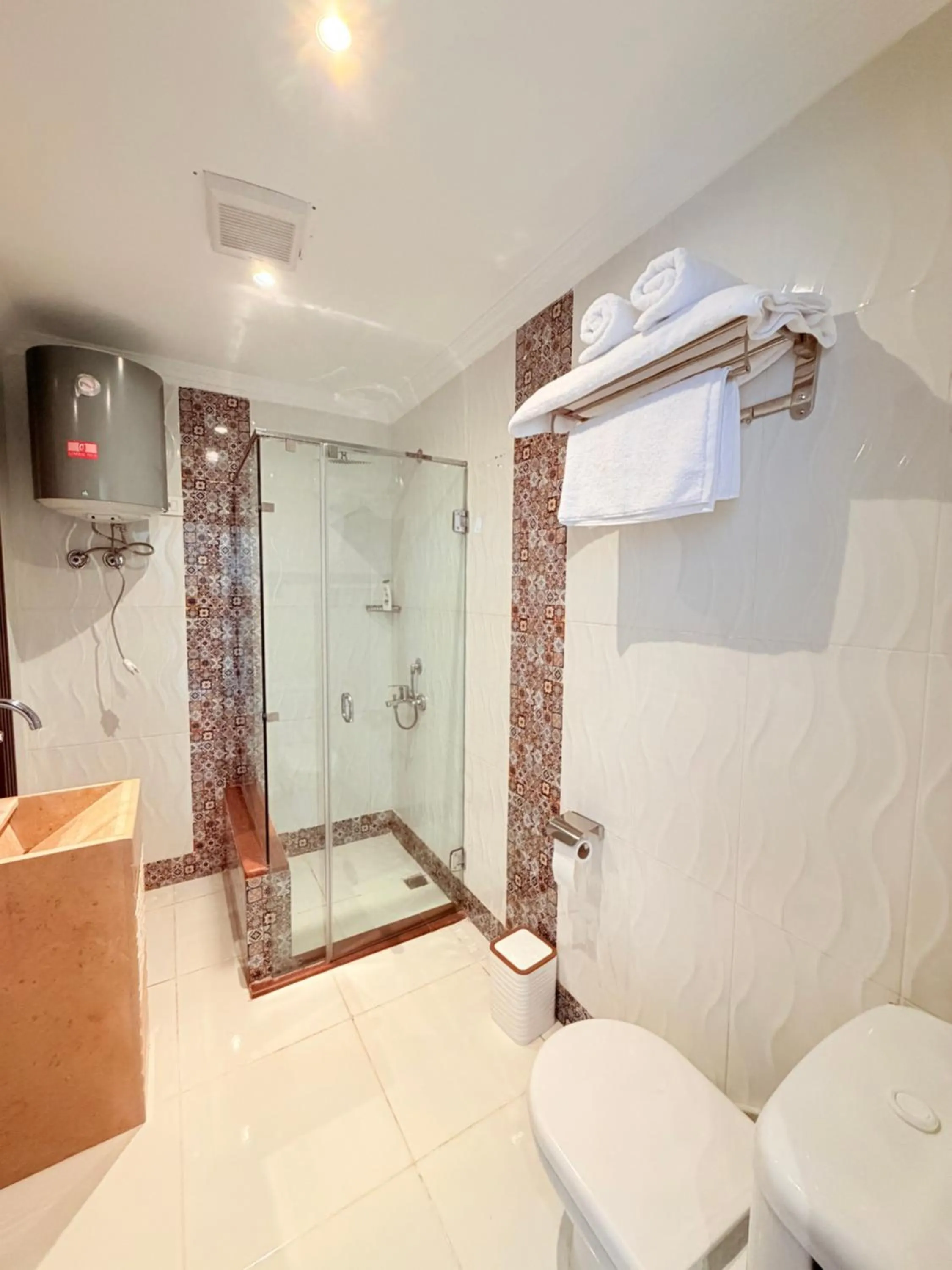 Eco green pyramids hotel