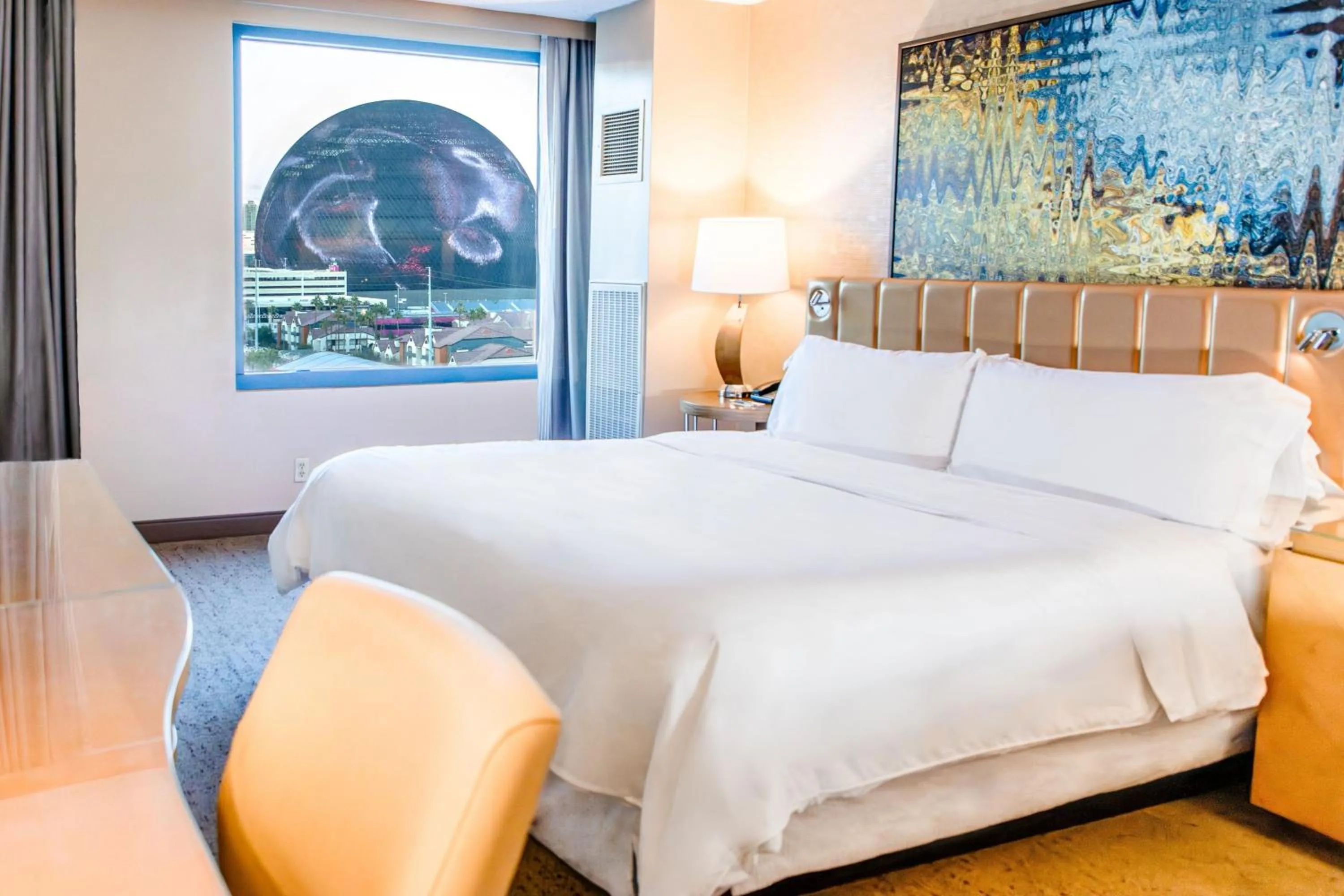 Photo of the whole room, Bed in The Westin Las Vegas Hotel & Spa