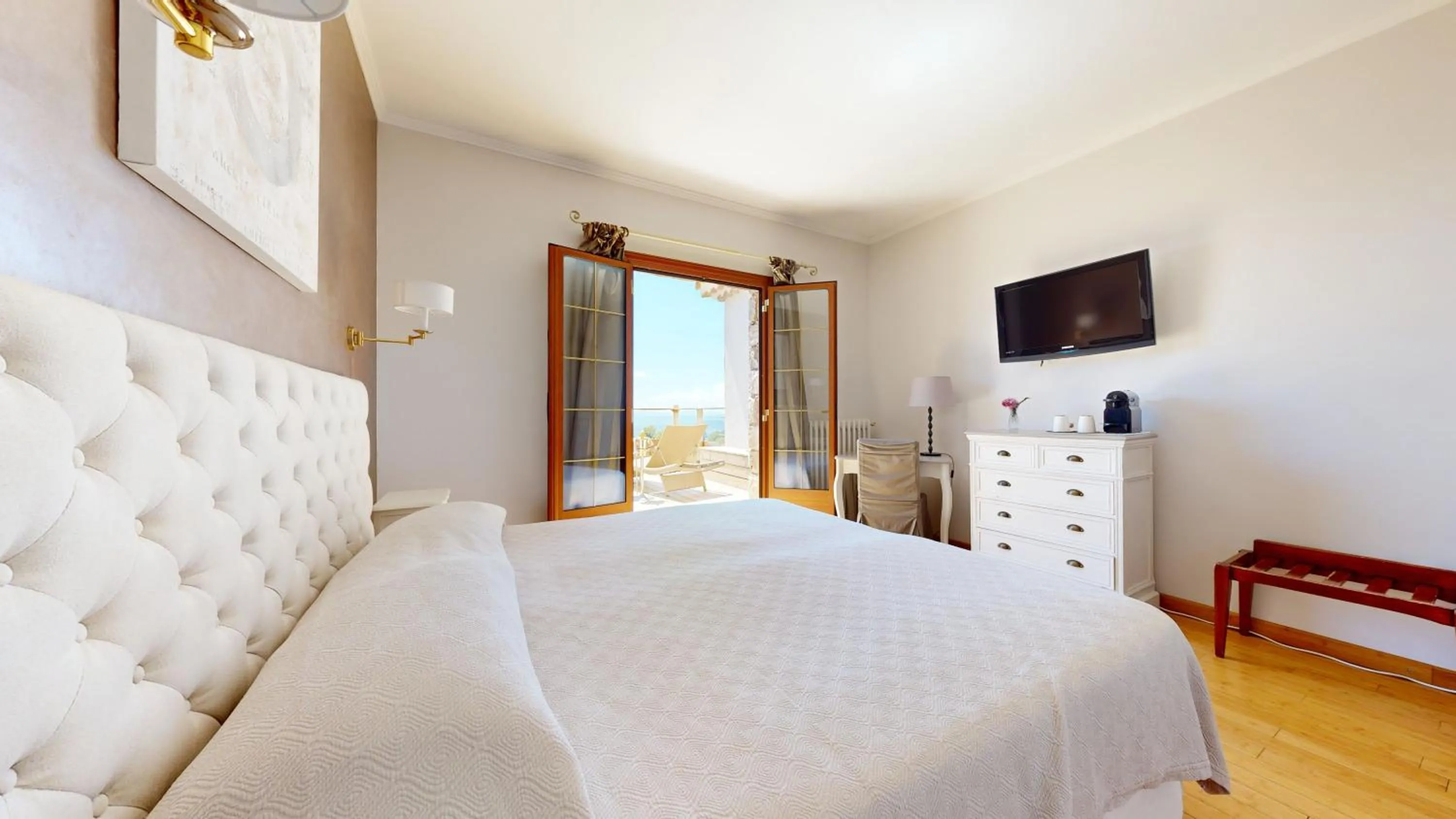 Comfort Double Room in La Petite Auberge