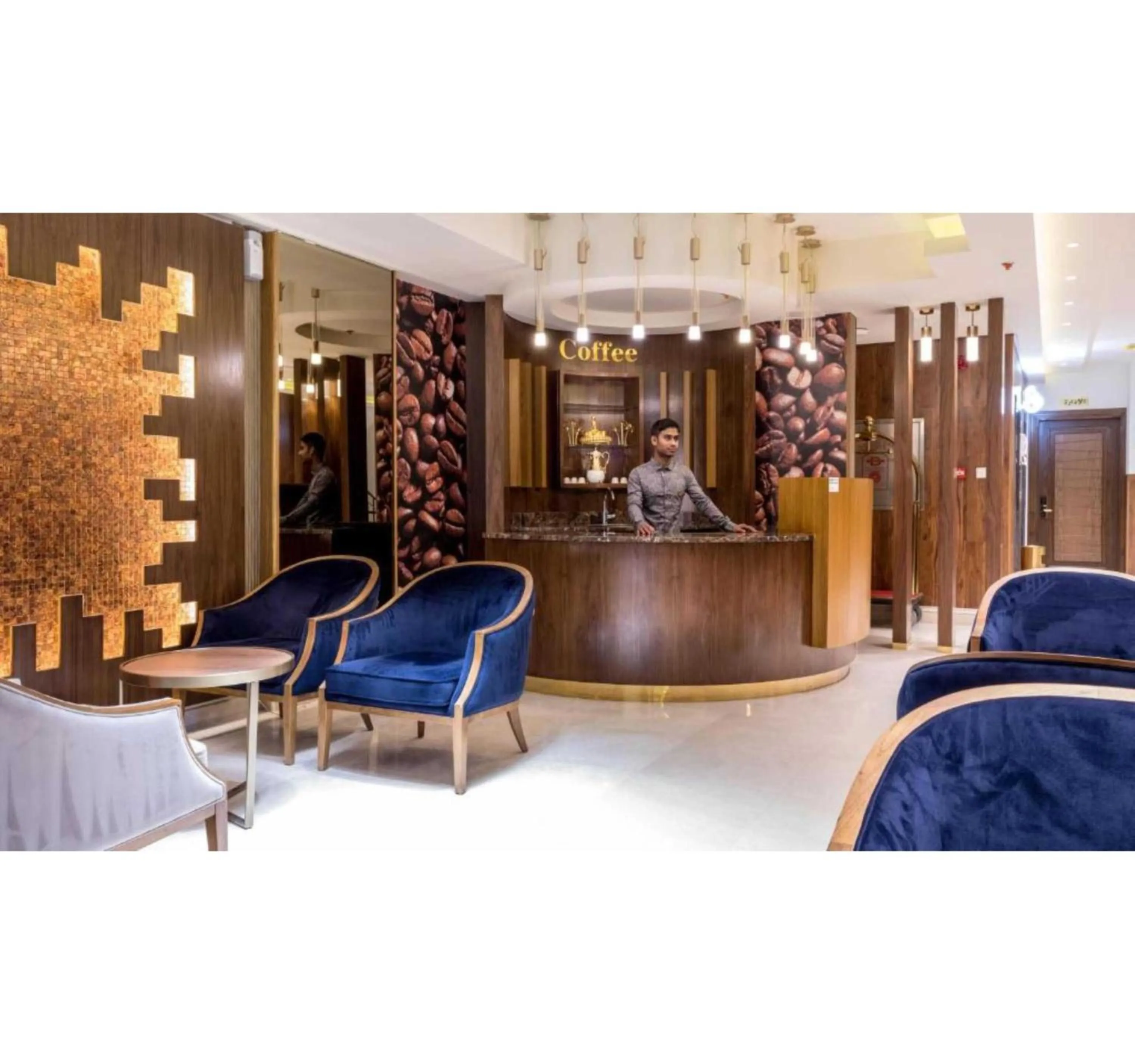 Lobby or reception in Palette Pearl Suites & Apartments