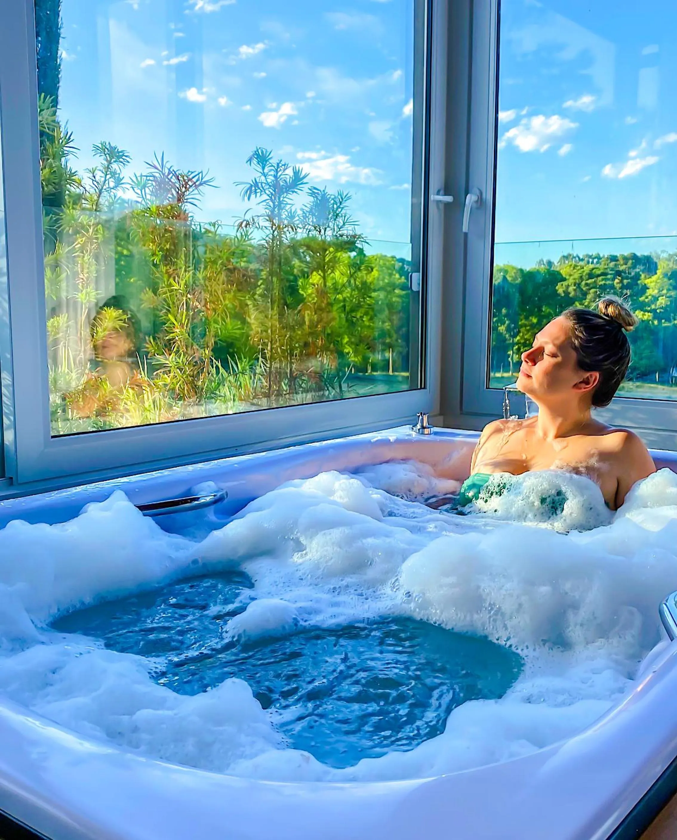 Hot Tub in LOTE20 Hotel Boutique