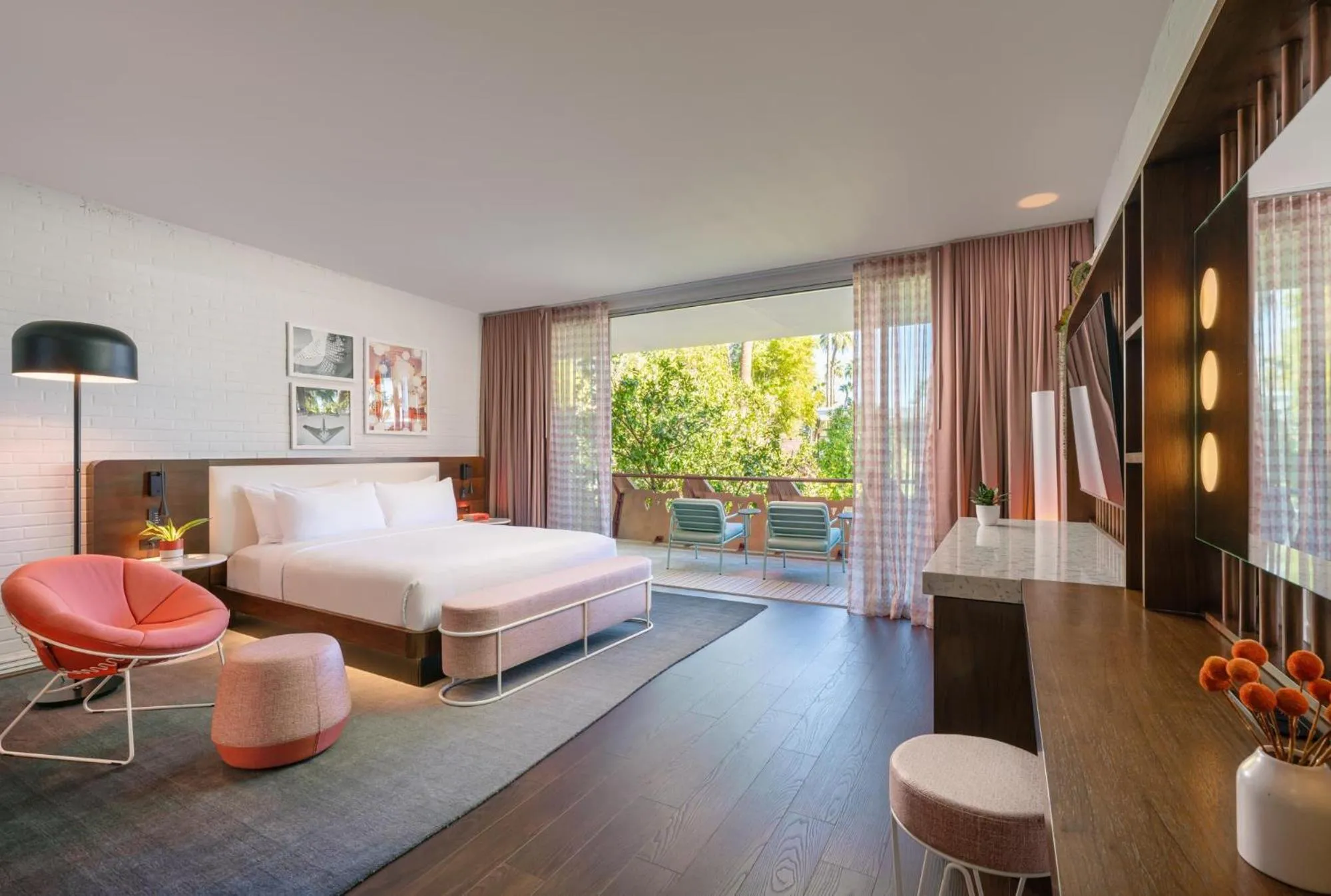 Photo of the whole room, Bed in Hotel Valley Ho