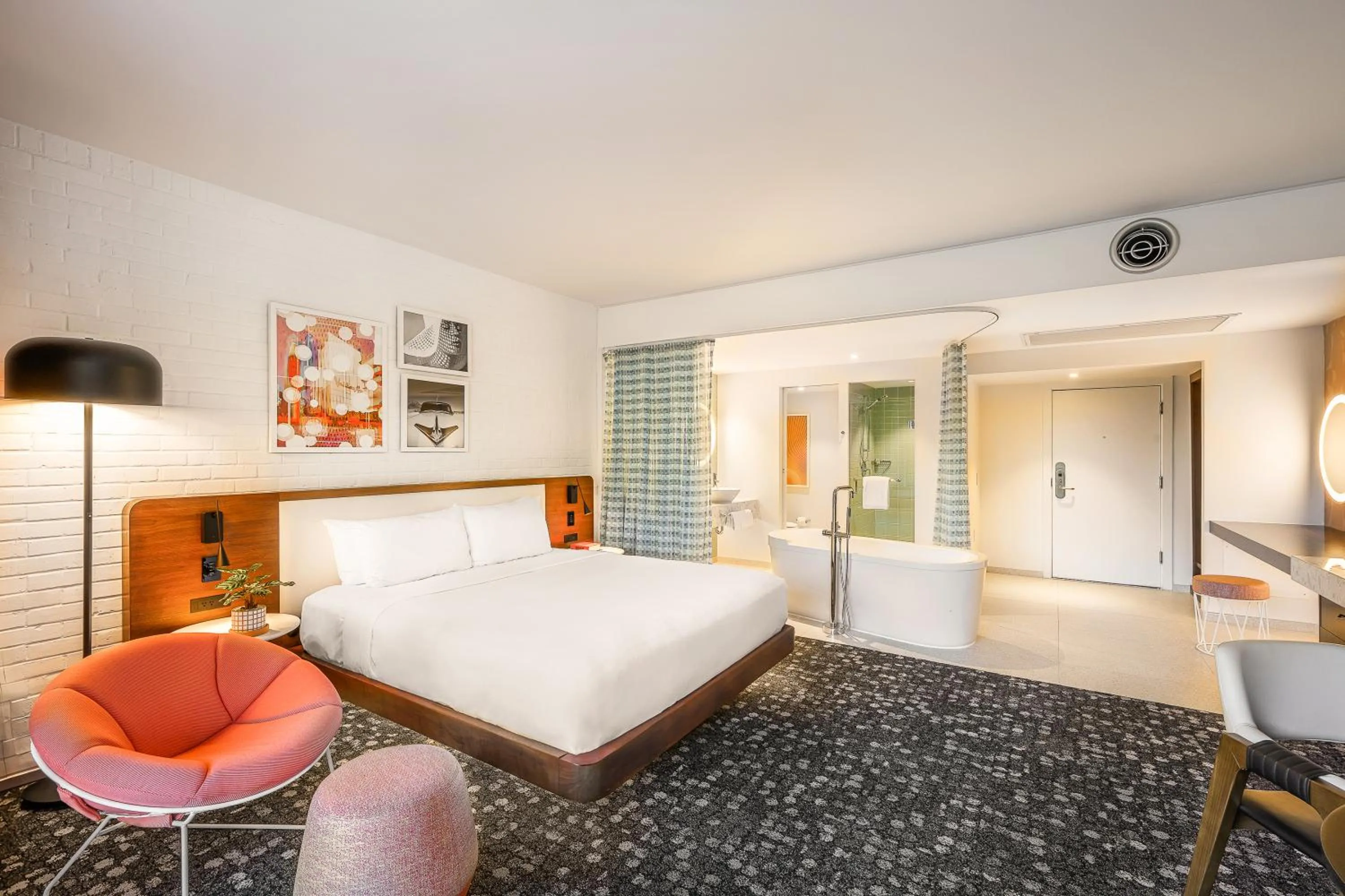 Bed in Hotel Valley Ho