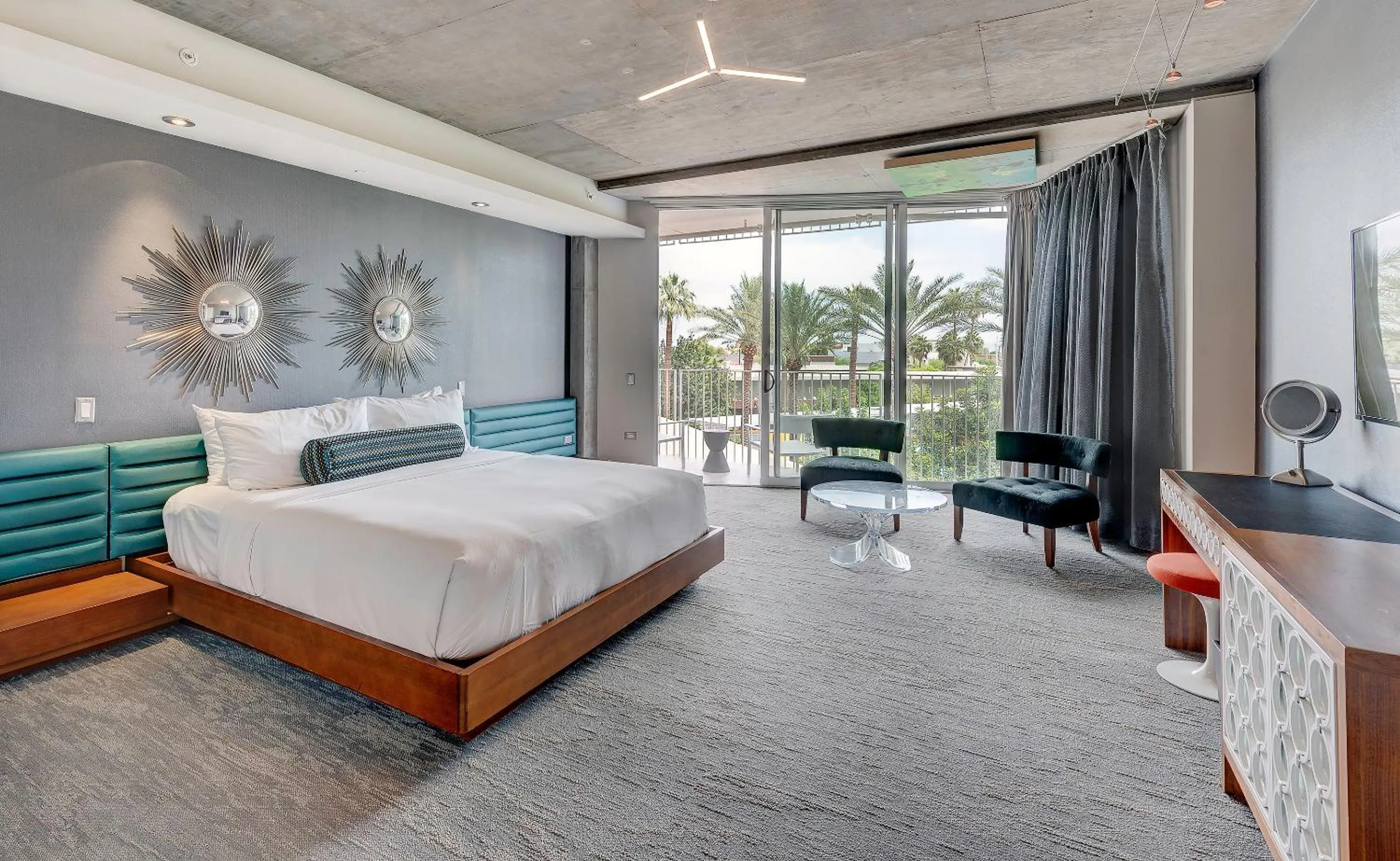 Bed in Hotel Valley Ho