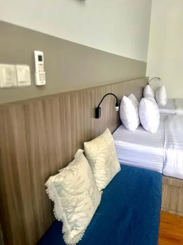 Bed in 2N Residence