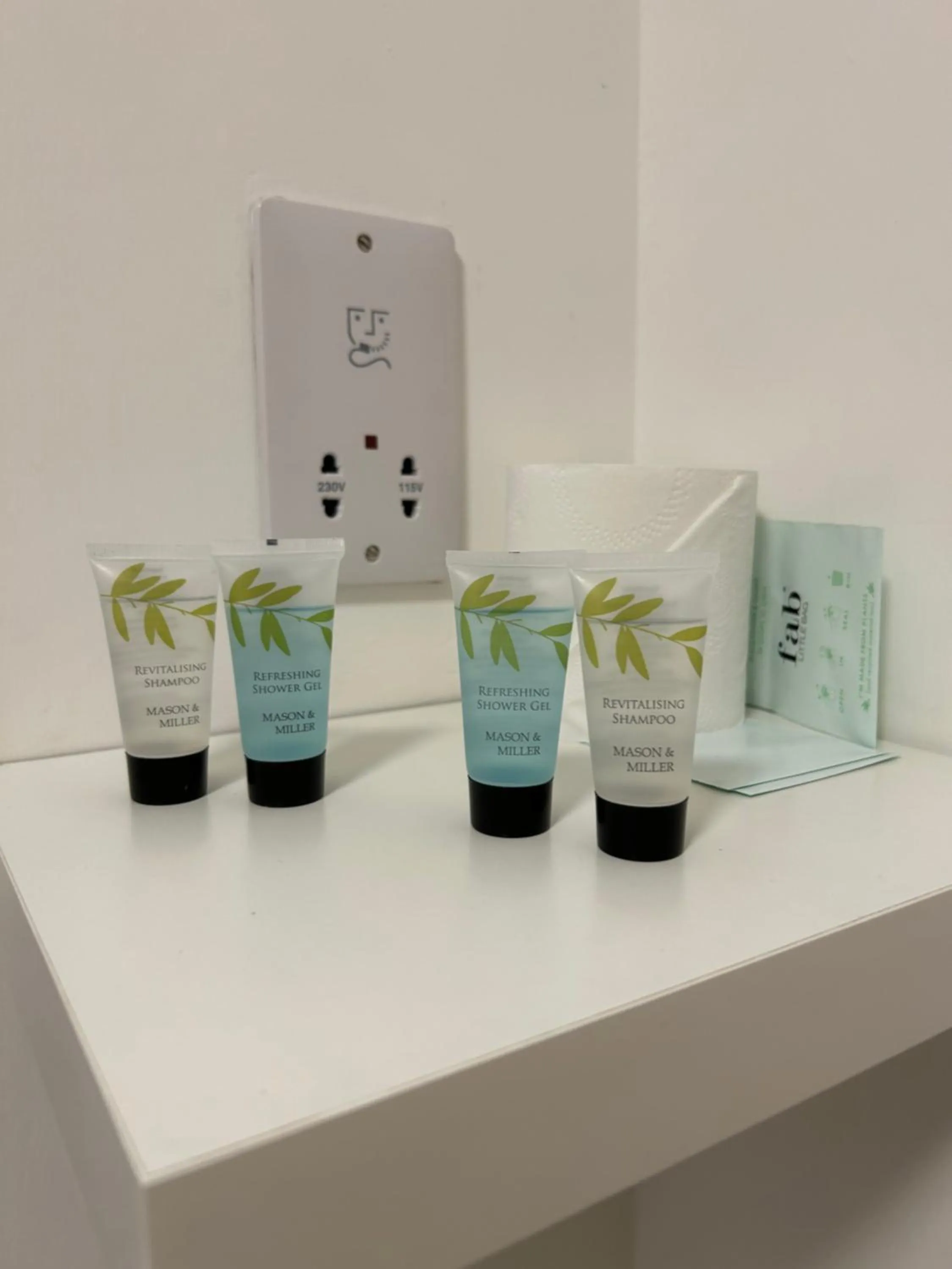 Bathroom in Trengilly Wartha Inn