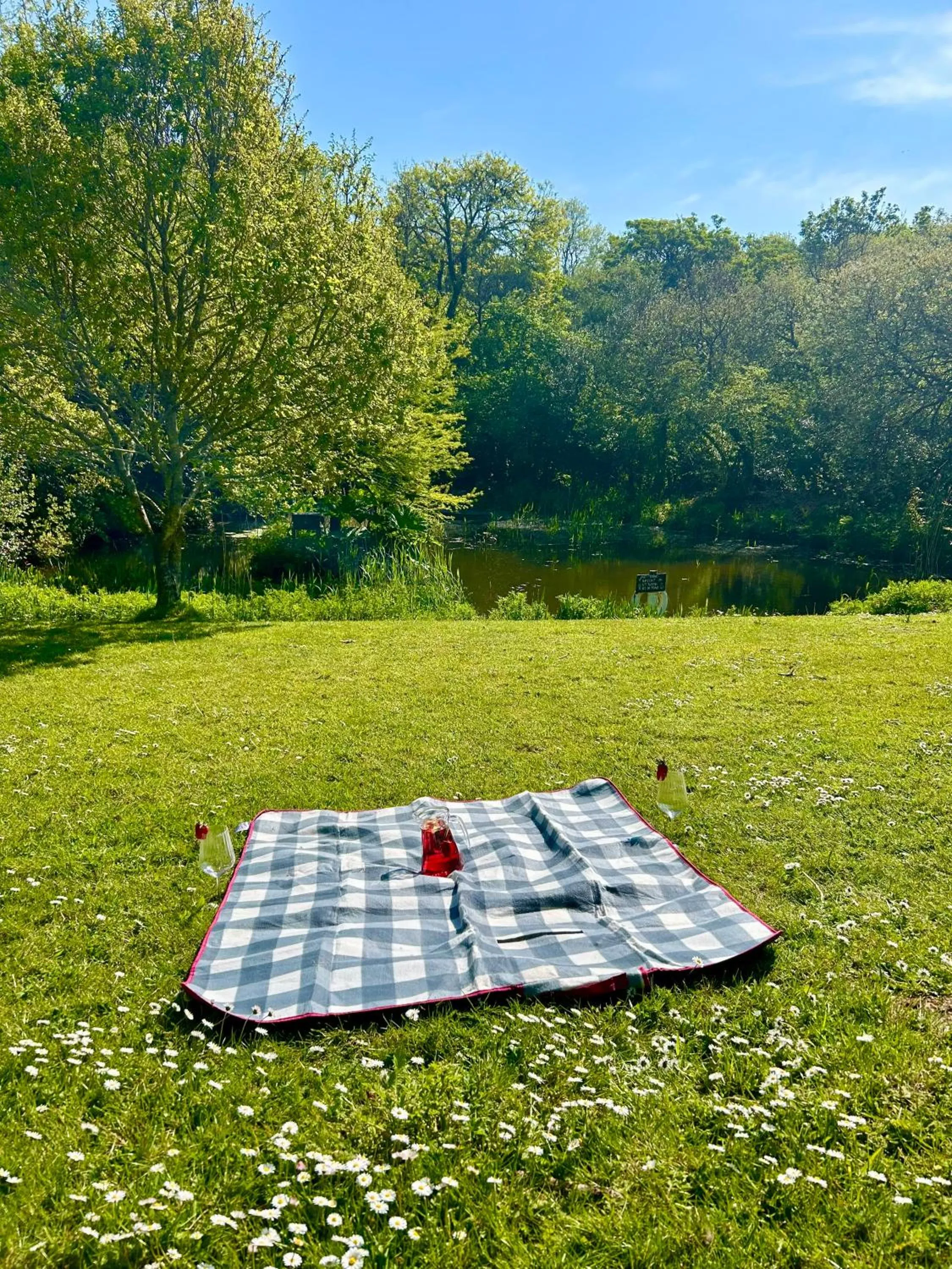 Property building in Trengilly Wartha Inn