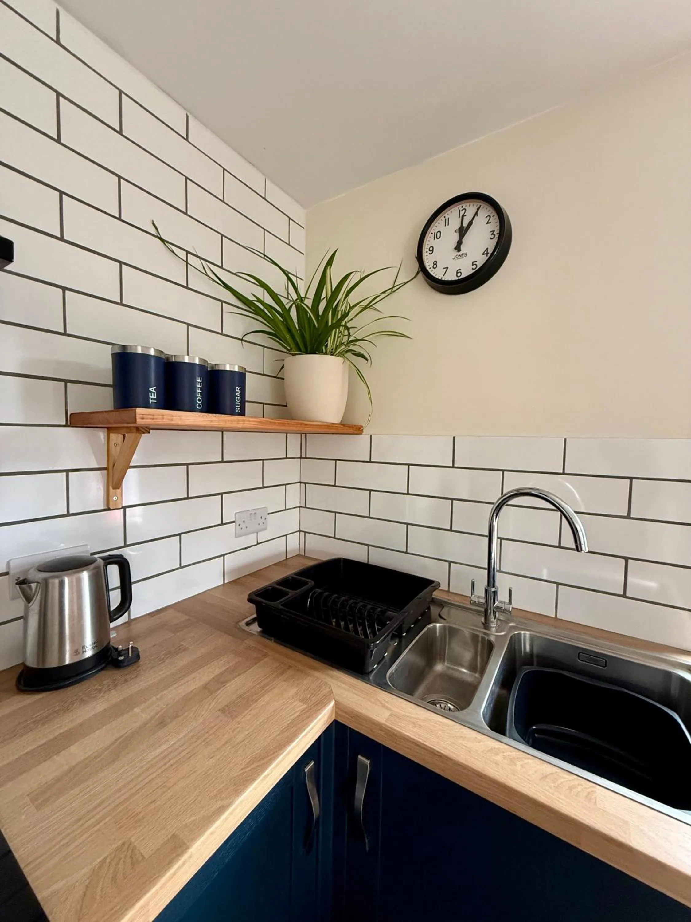 Kitchen or kitchenette in Trengilly Wartha Inn