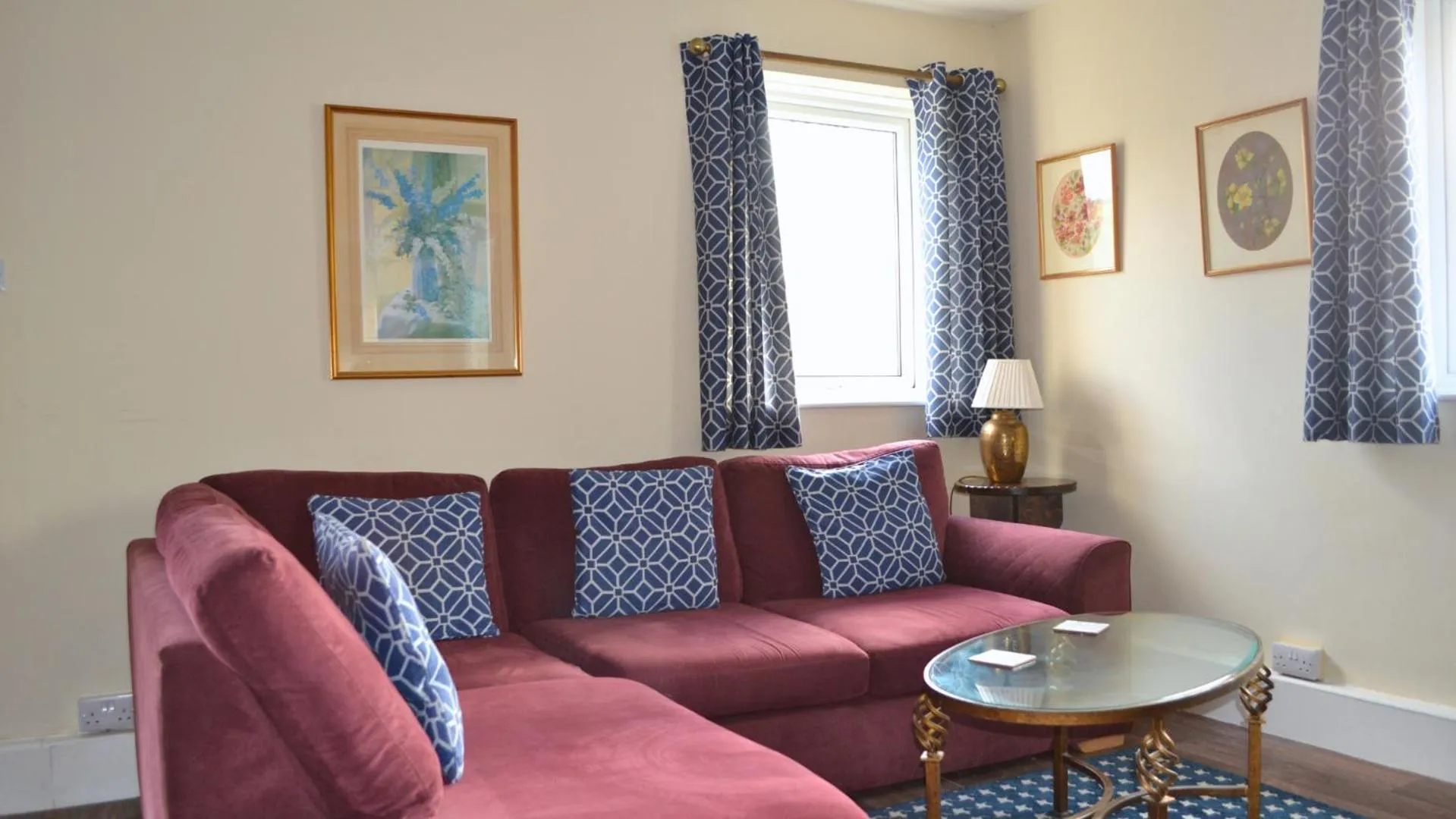 Seating area in Trengilly Wartha Inn