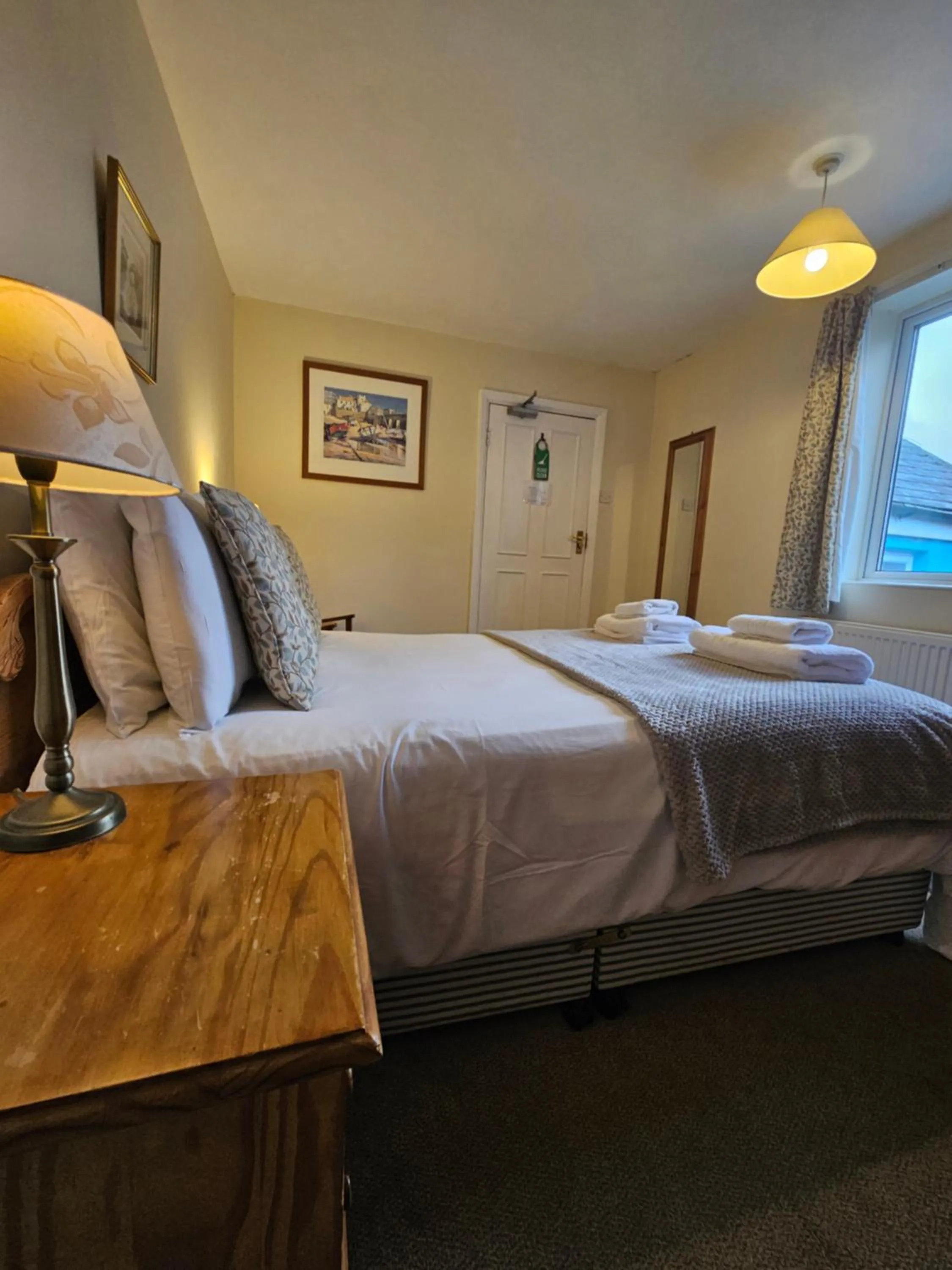 Bedroom, Bed in Trengilly Wartha Inn