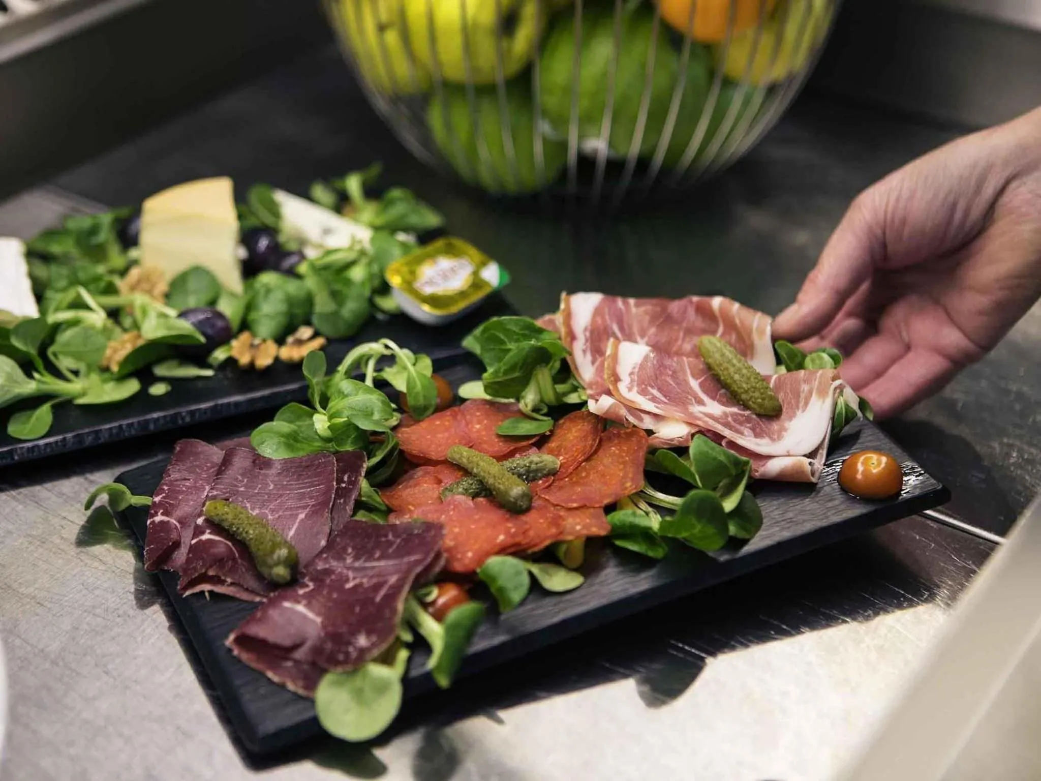 Lounge or bar in Mercure Rennes Centre Parlement