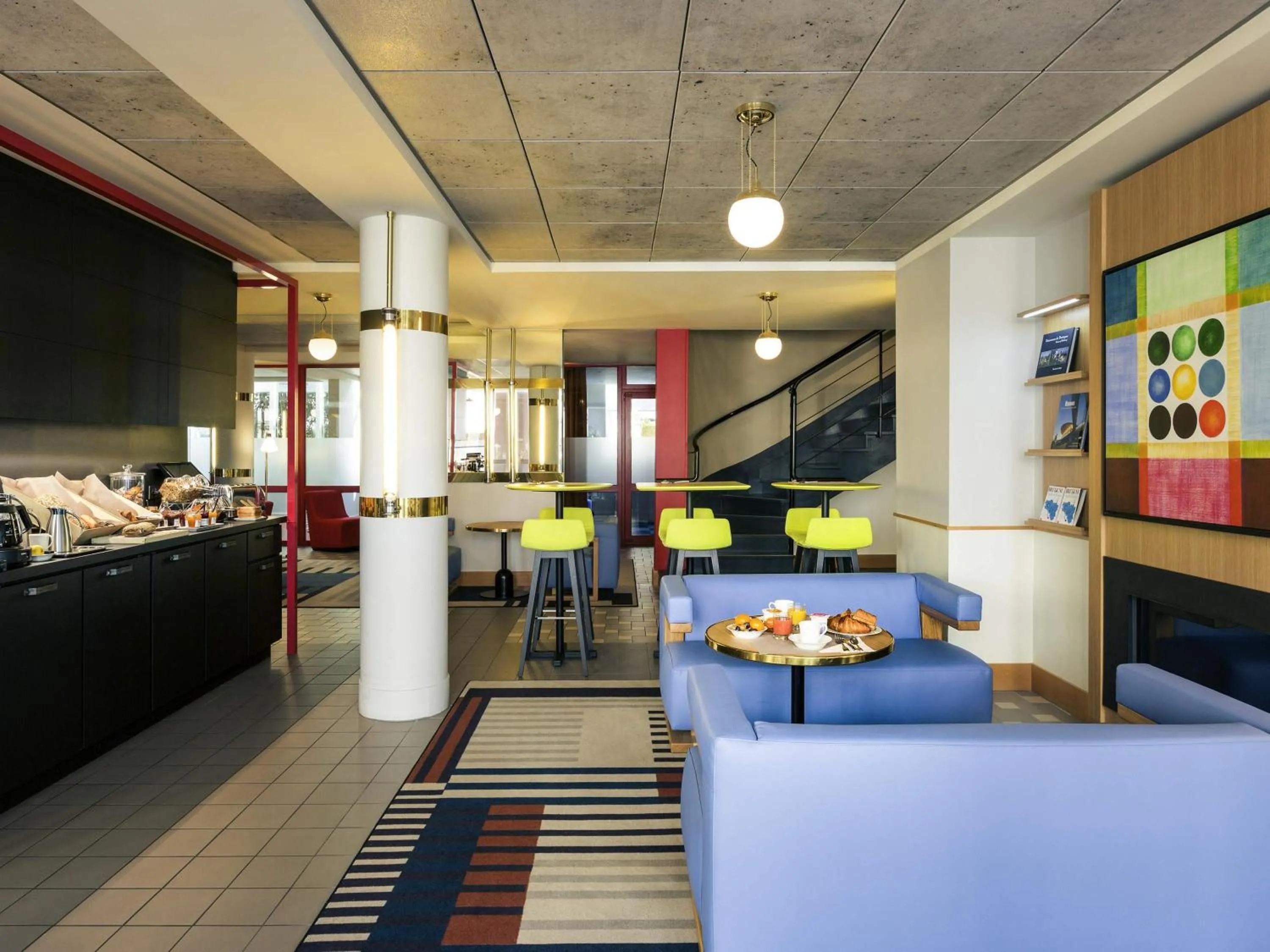 Property building in Mercure Rennes Centre Parlement