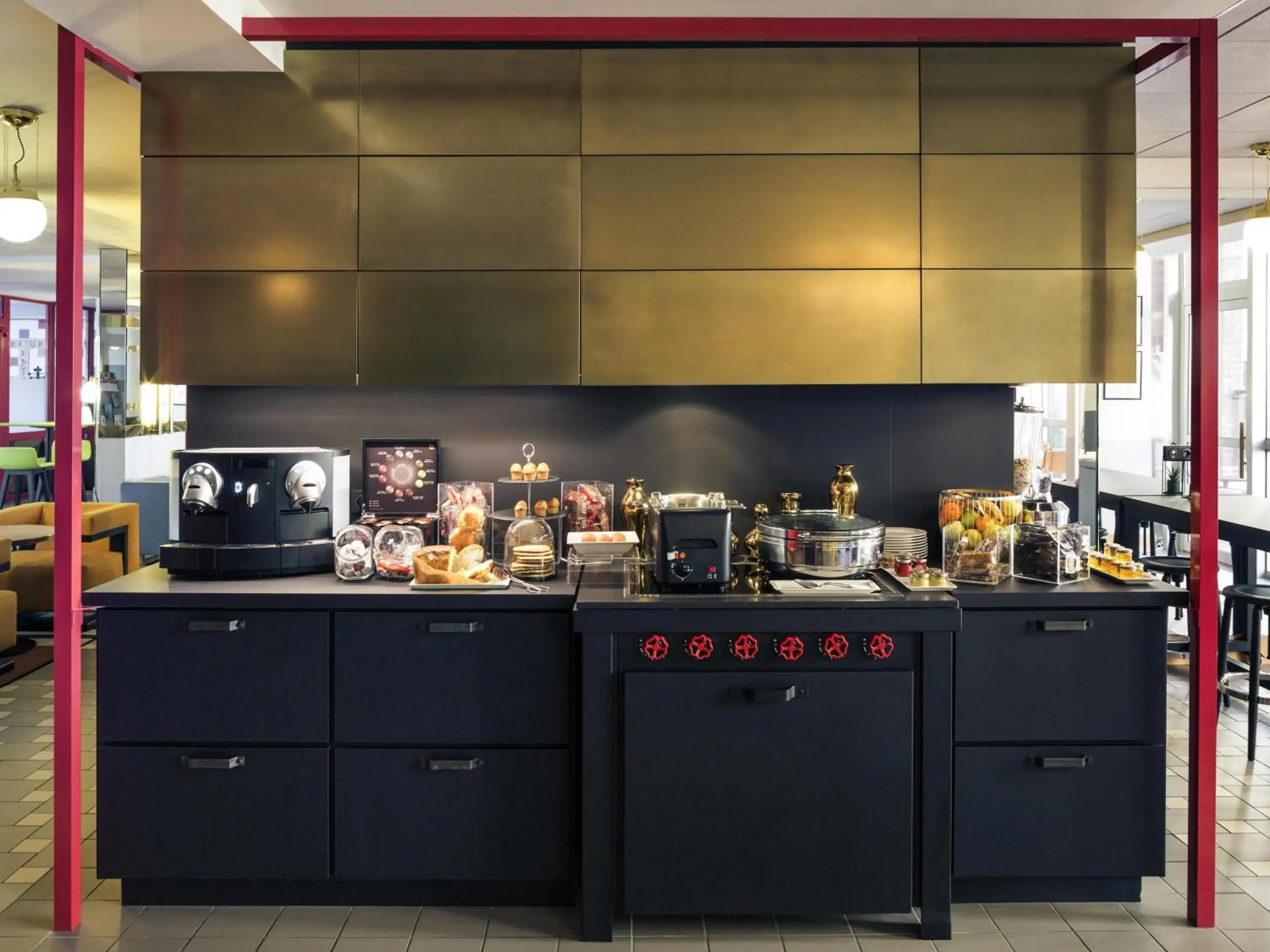 Breakfast in Mercure Rennes Centre Parlement Breakfast in Mercure Rennes Centre Parlement