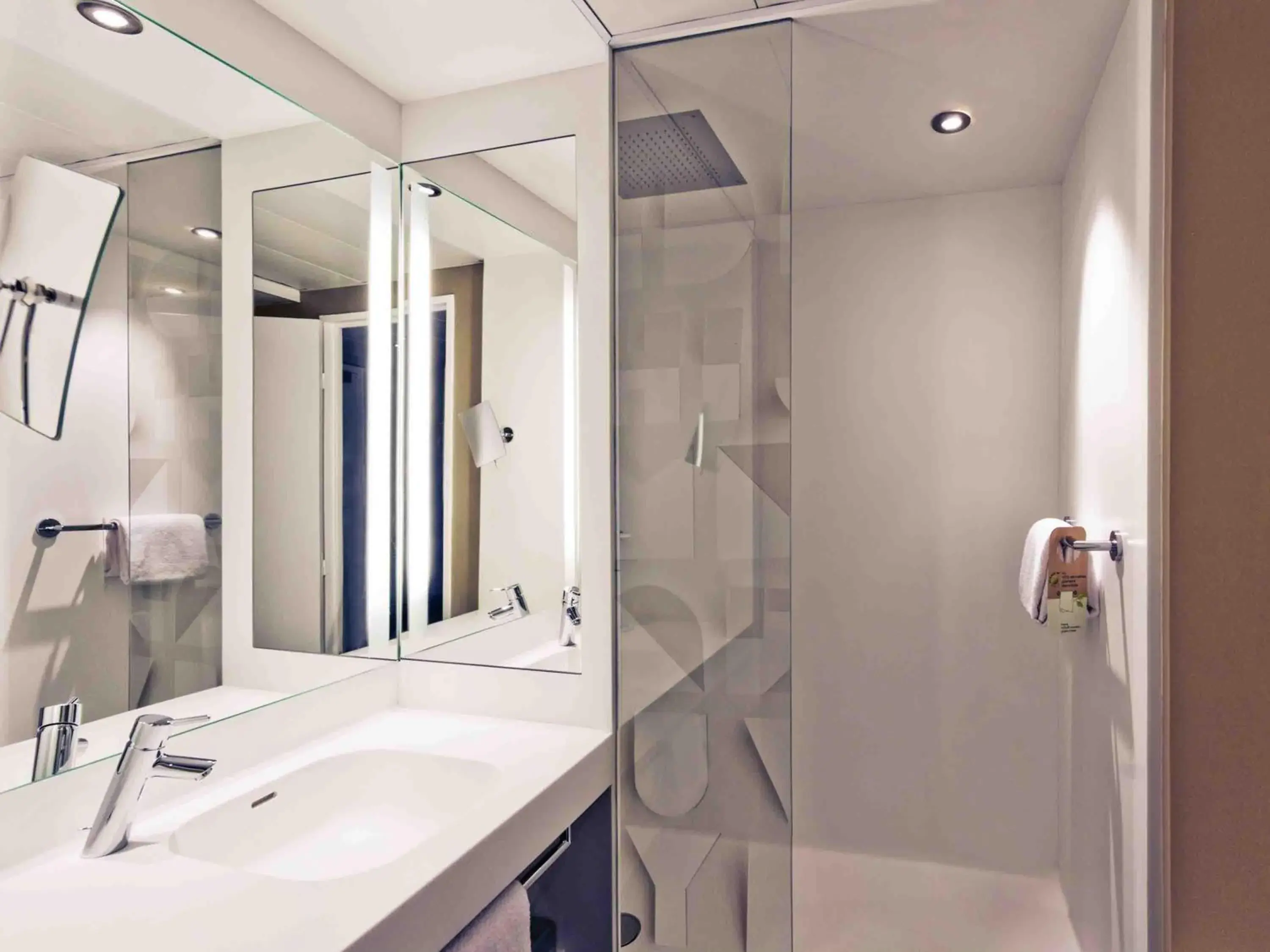 Standard Duble Room in Mercure Rennes Centre Parlement Standard Duble Room in Mercure Rennes Centre Parlement