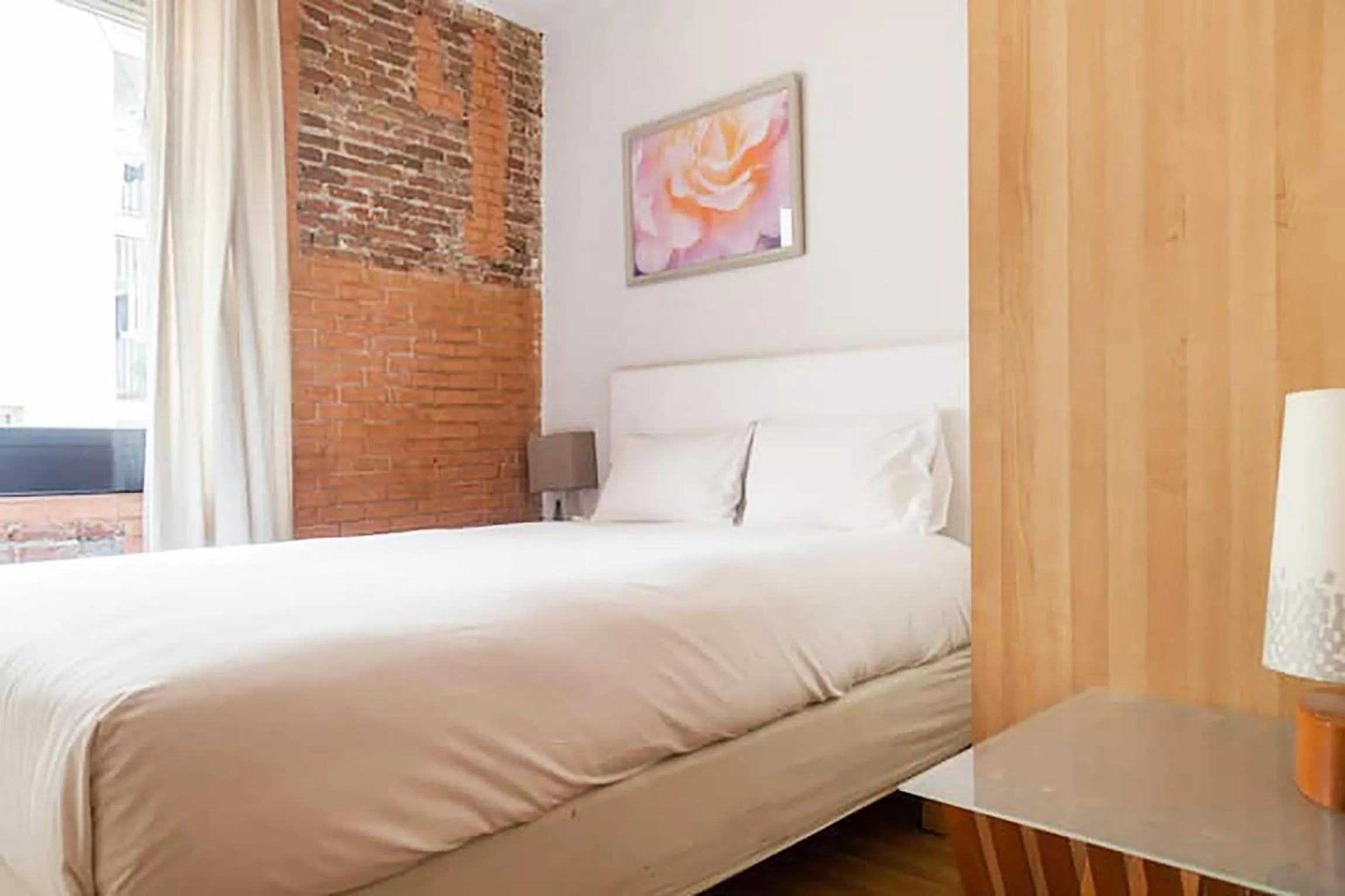 Bedroom, Bed in Bcn-rentals apartments in the Old town