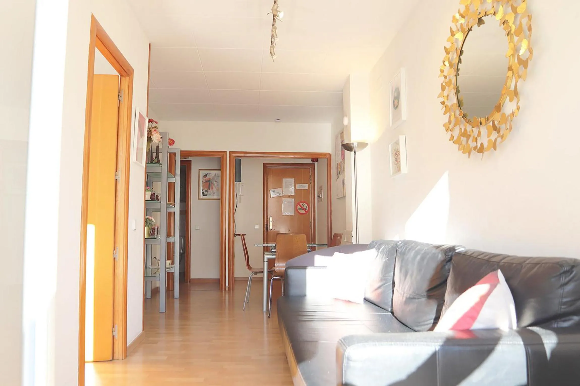 Living room in Bcn-rentals apartments in the Old town