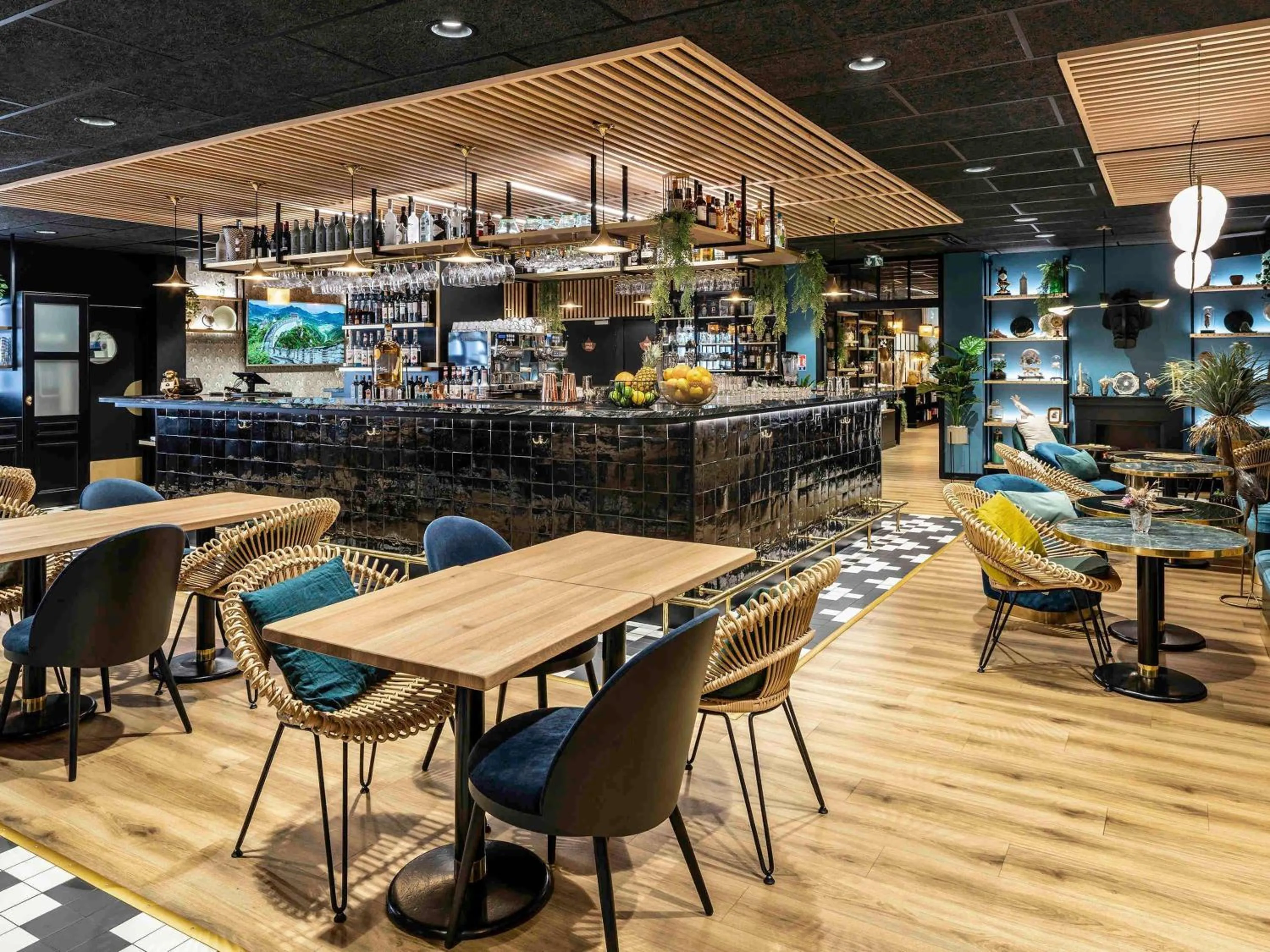 Property building in Mercure La Roche Sur Yon