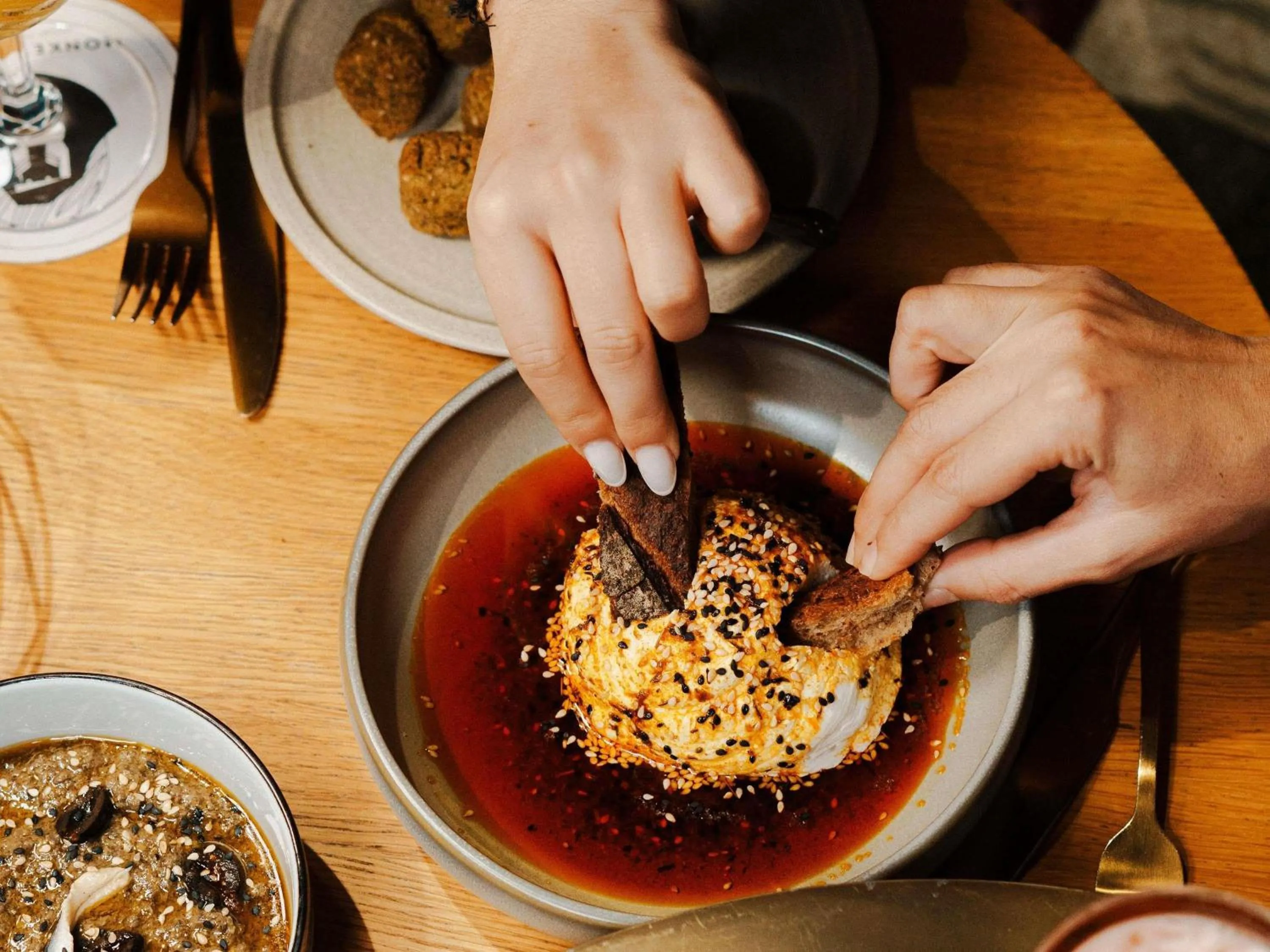 Lounge or bar in Mercure La Roche Sur Yon