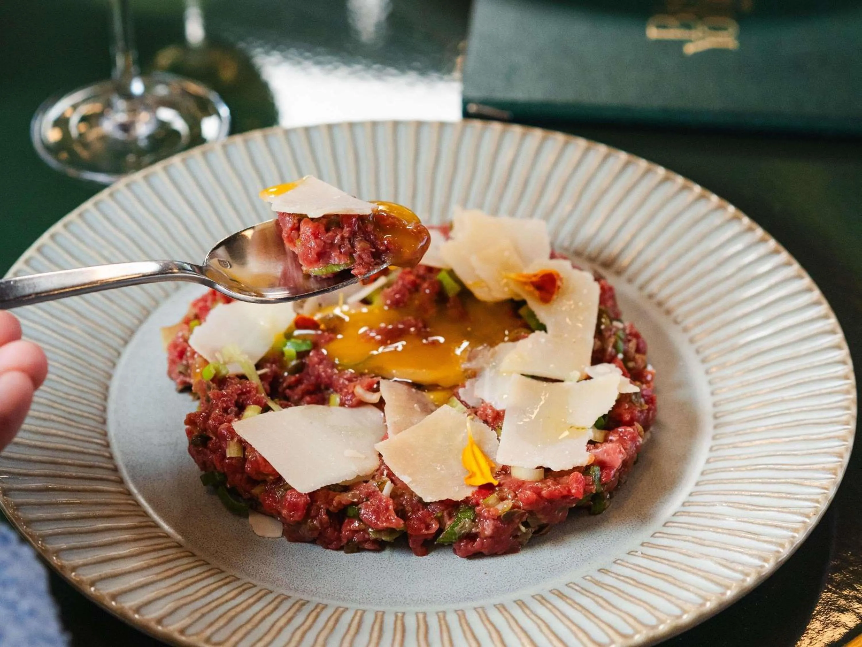 Restaurant/places to eat in Mercure La Roche Sur Yon