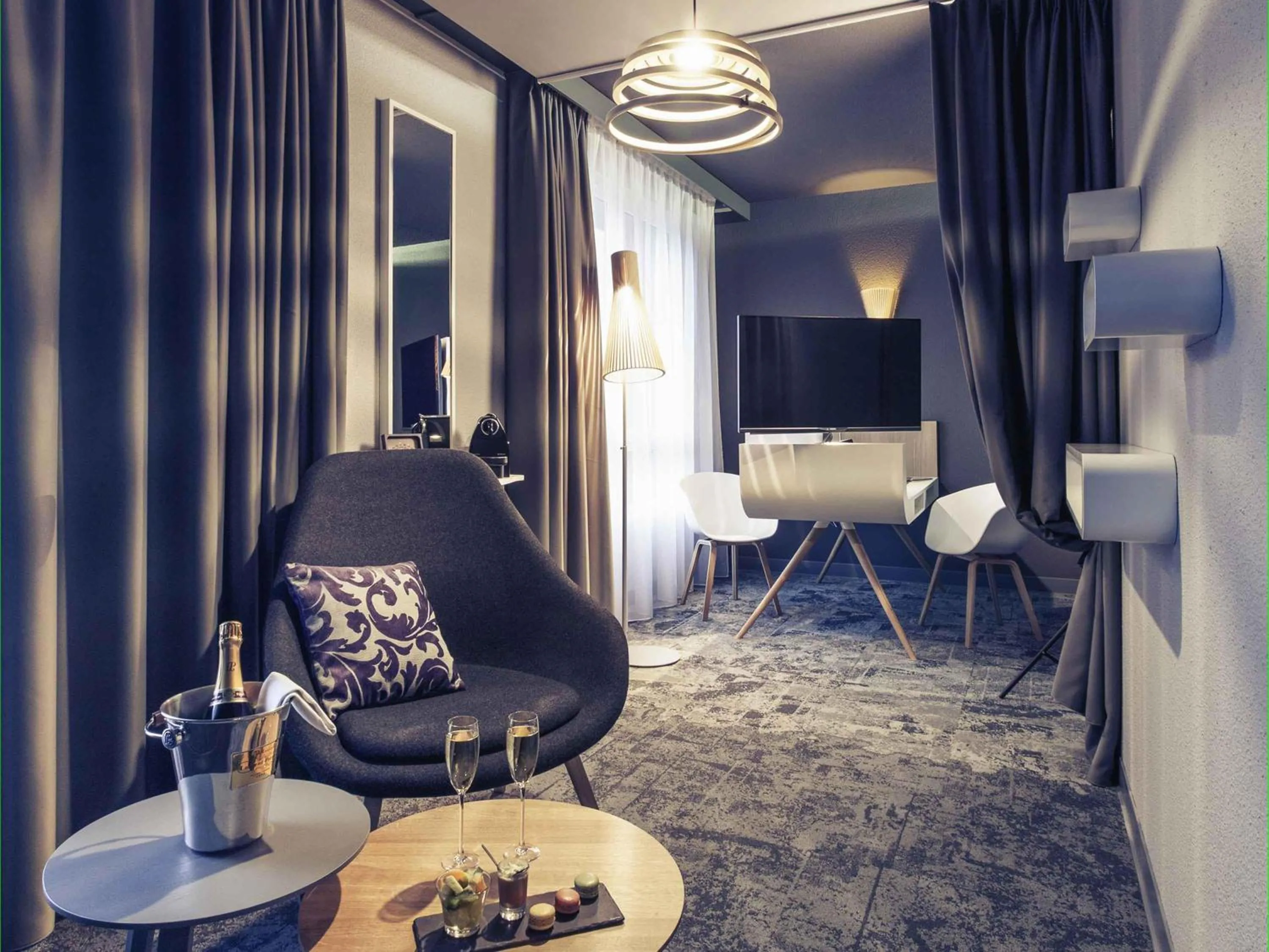 Bedroom in Mercure La Roche Sur Yon