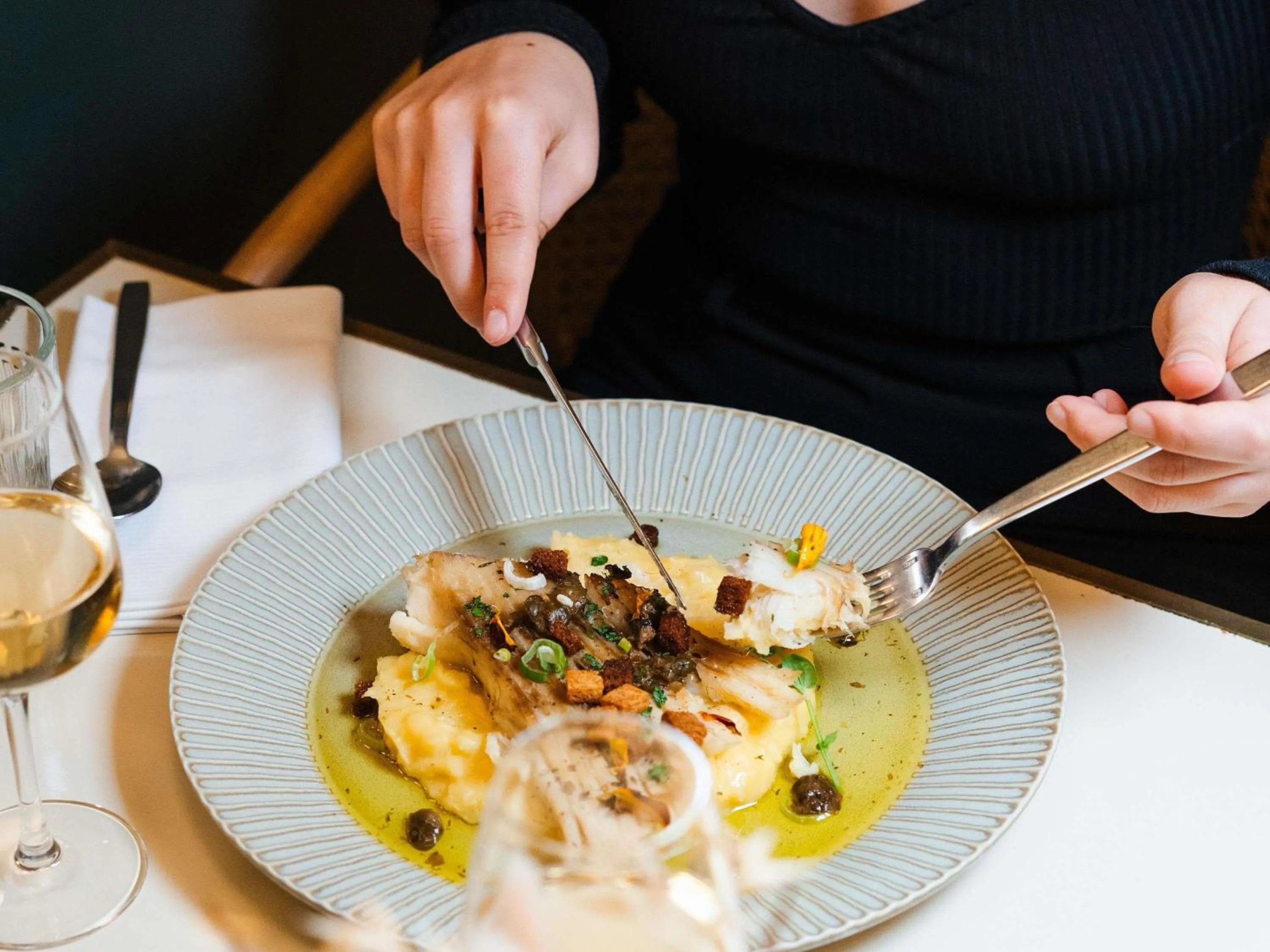 Restaurant/places to eat in Mercure La Roche Sur Yon