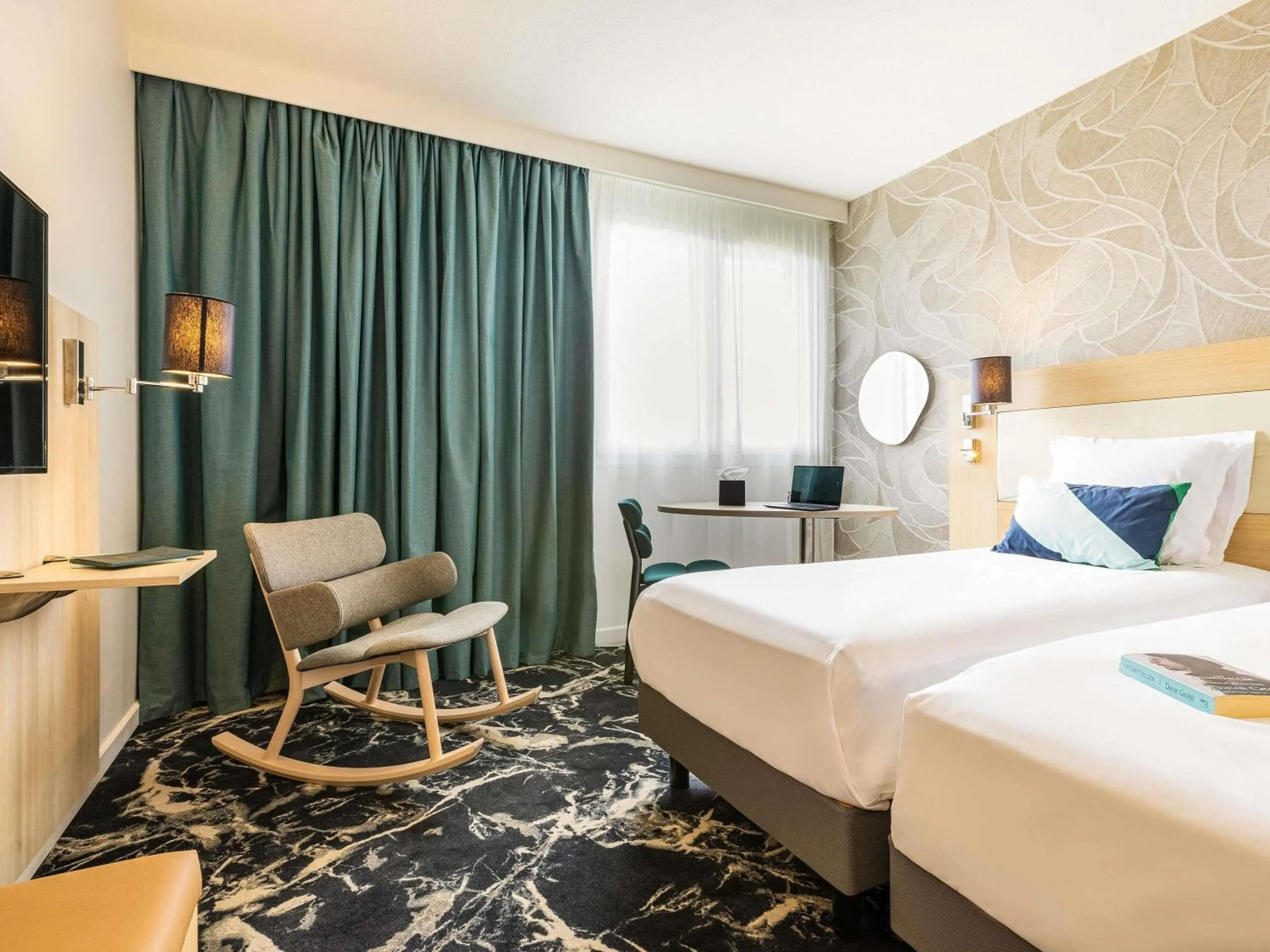 Bedroom, Bed in Mercure Mulhouse Centre