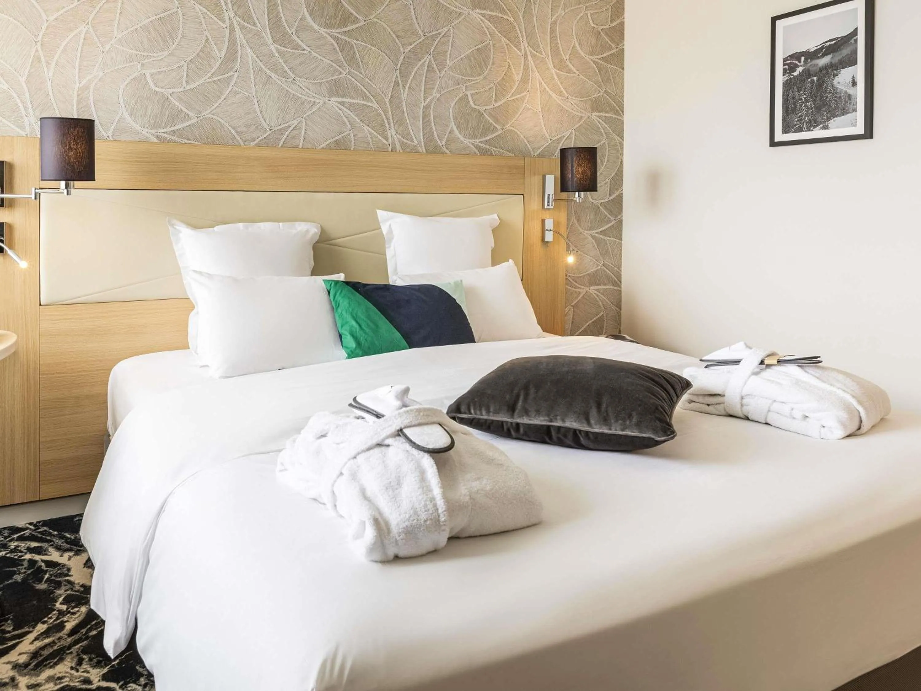 Bedroom, Bed in Mercure Mulhouse Centre