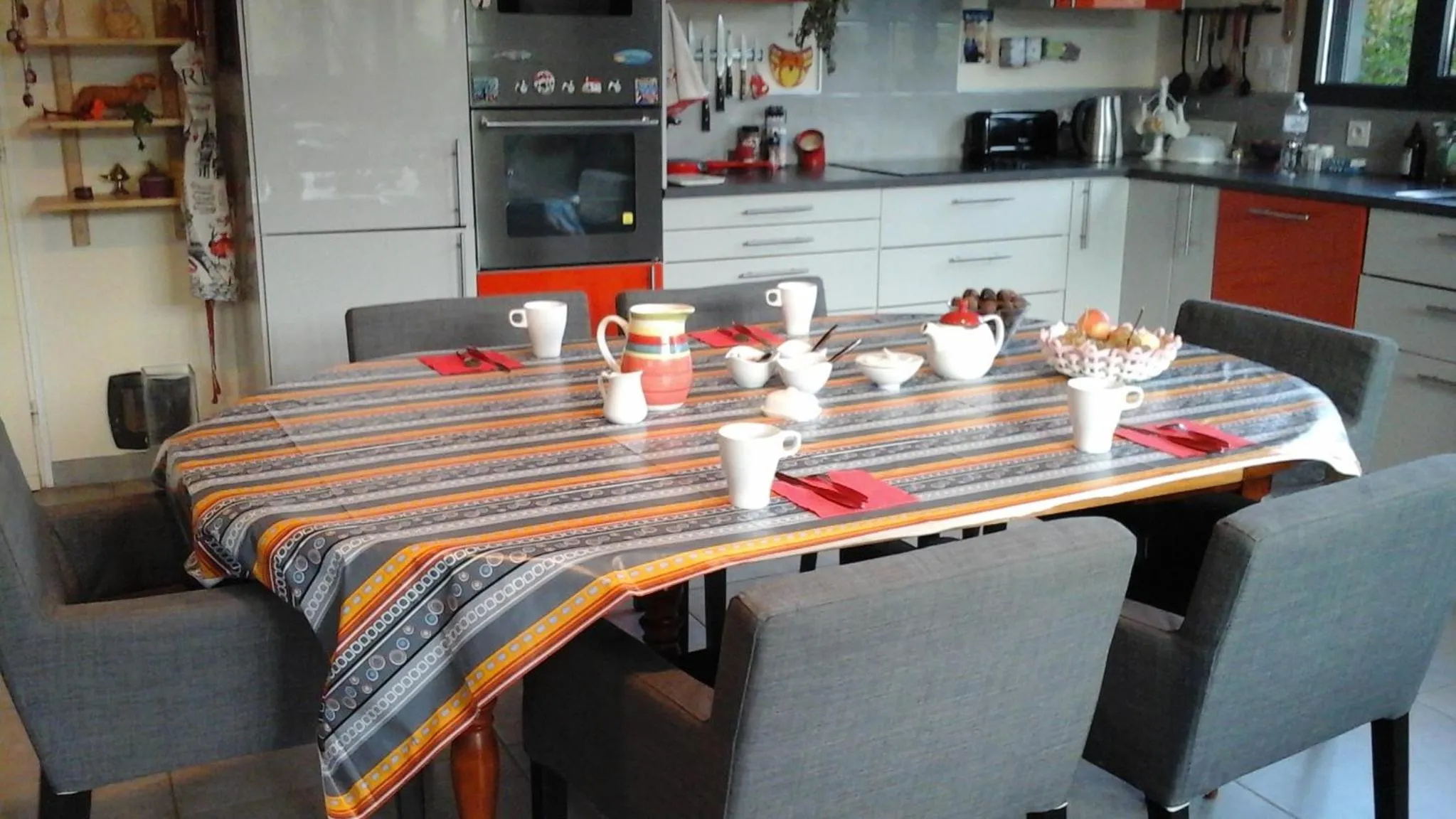Breakfast in L atelier