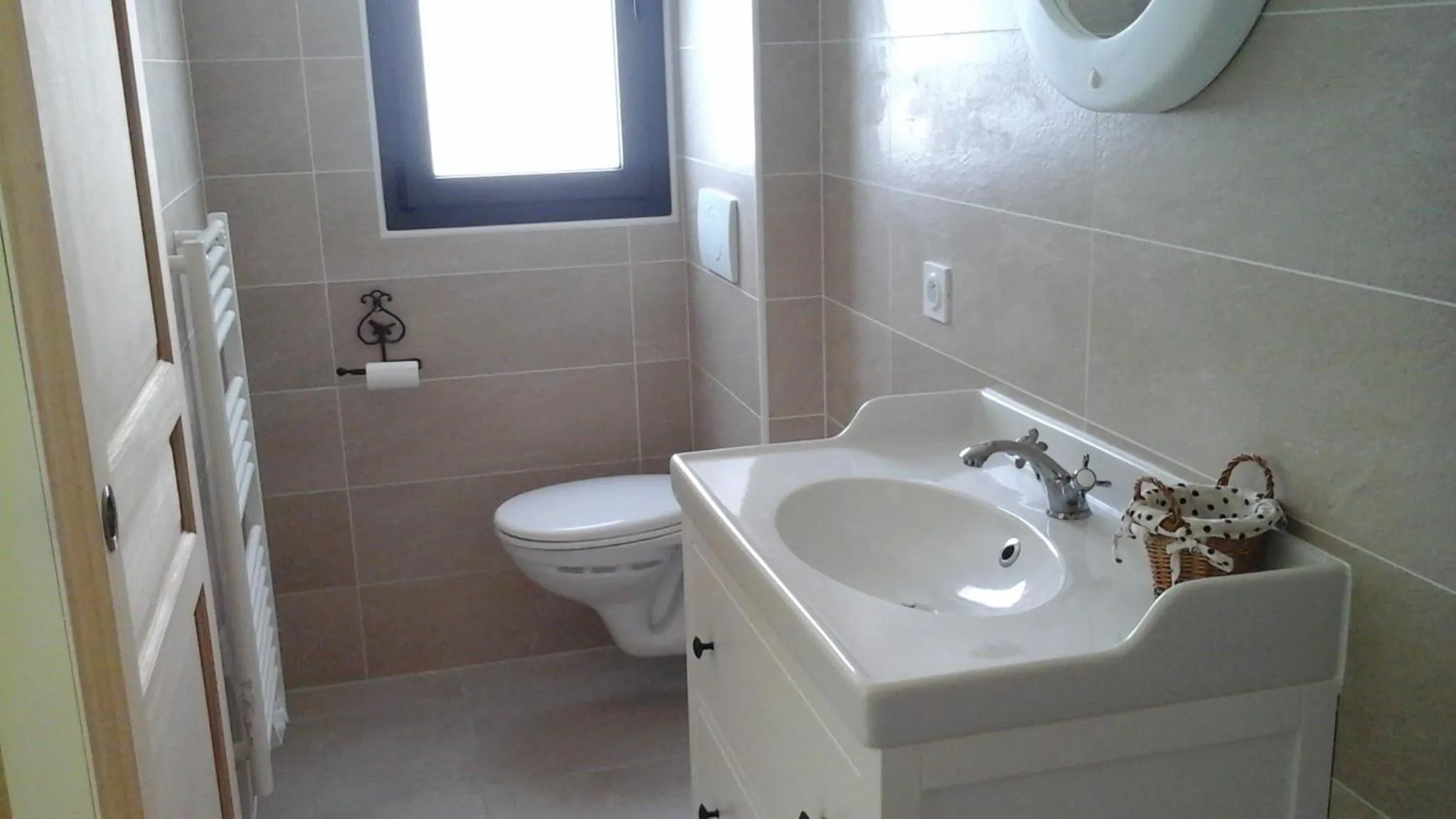Bathroom in L atelier