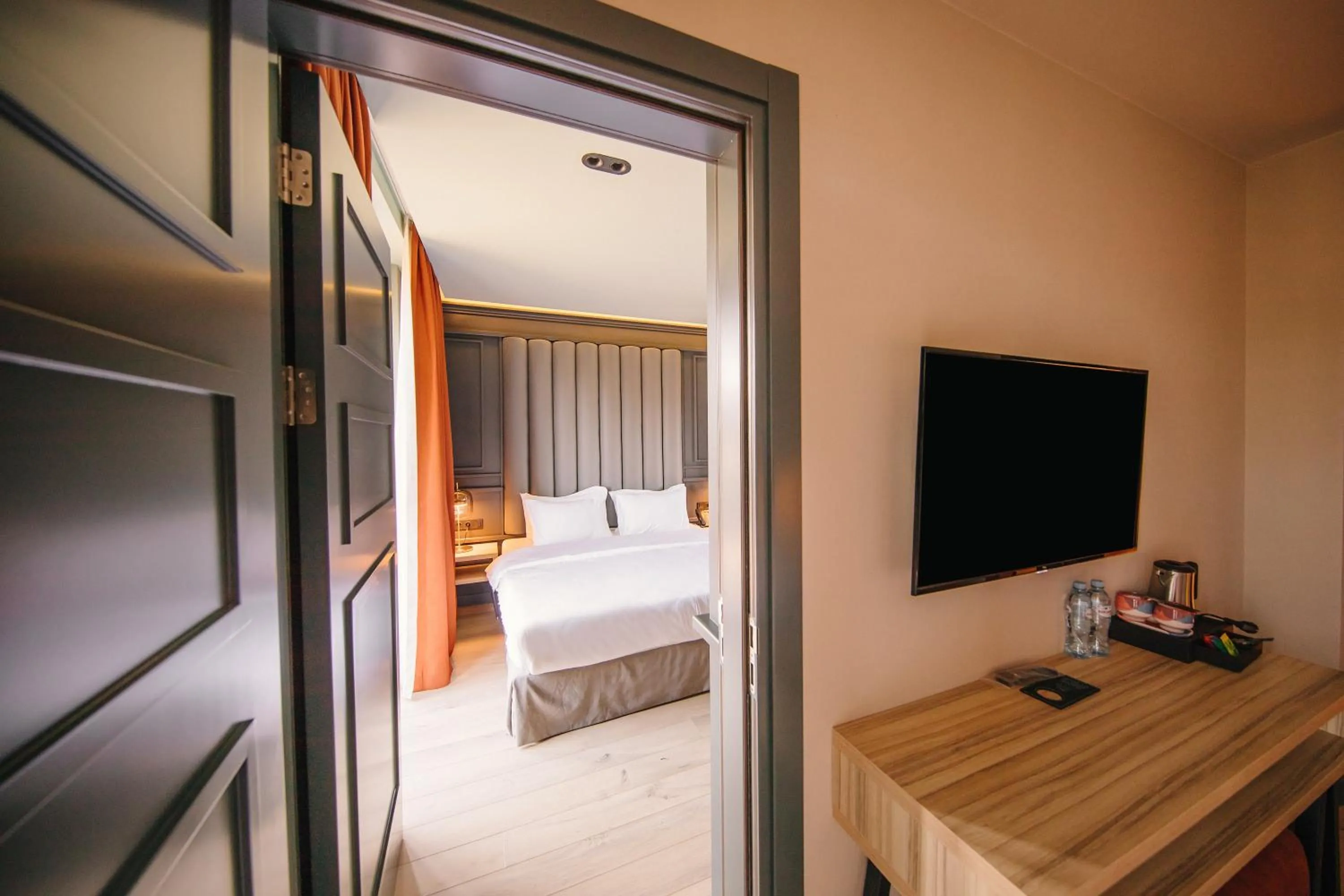 Photo of the whole room, Bed in Sandali Metekhi Boutique Hotel