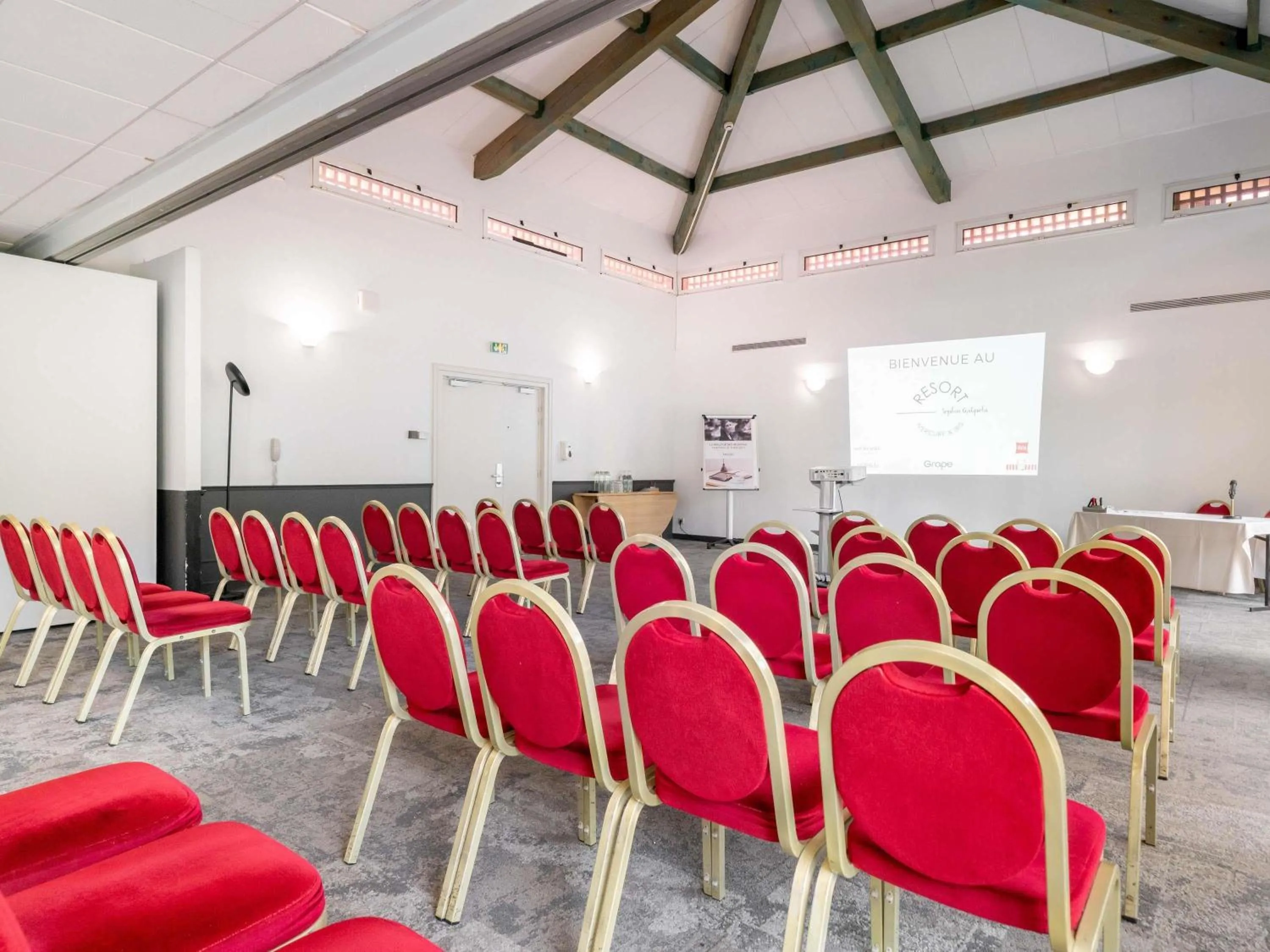 Meeting/conference room in Mercure Antibes Sophia Antipolis