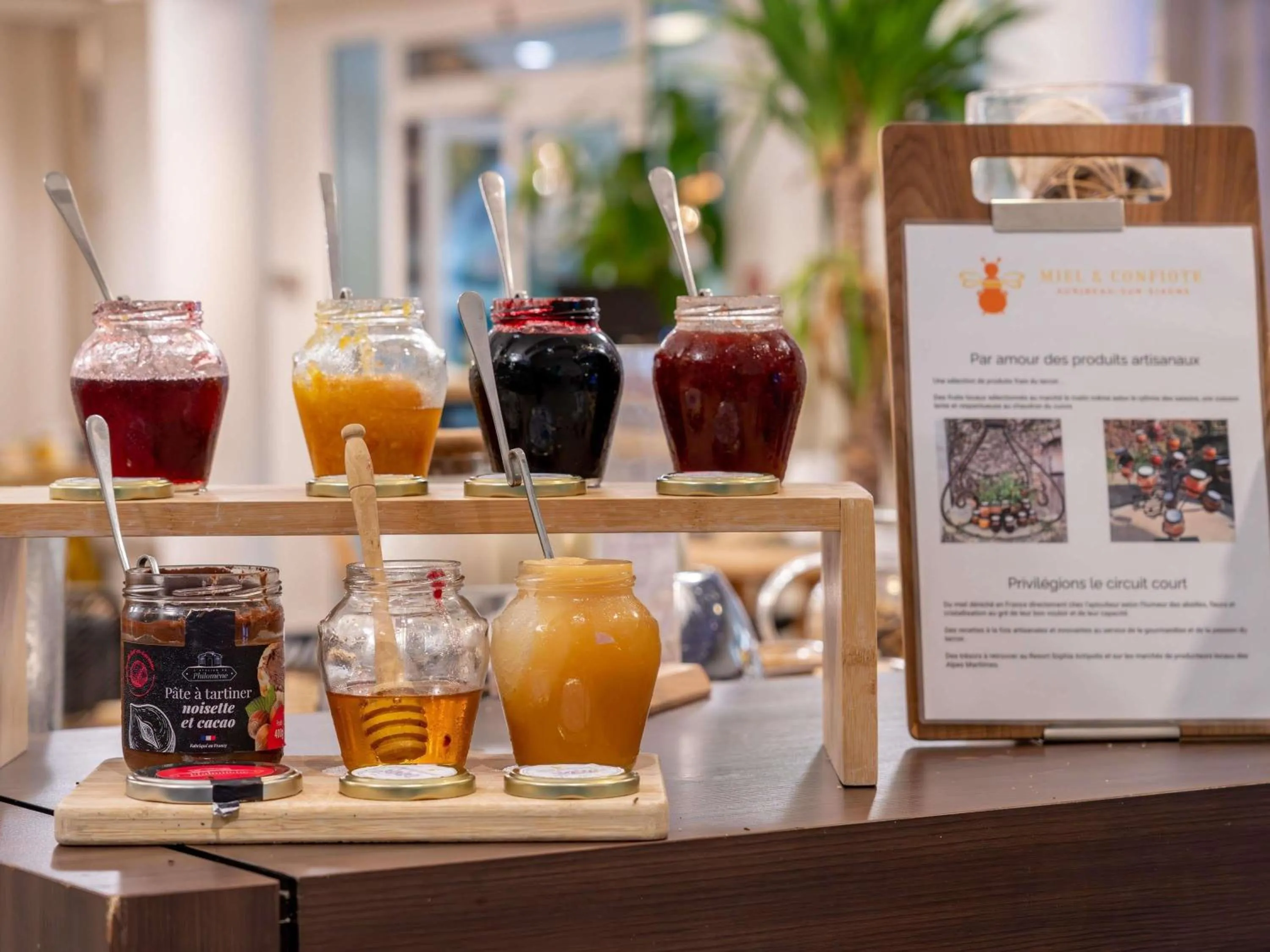 Breakfast in Mercure Antibes Sophia Antipolis