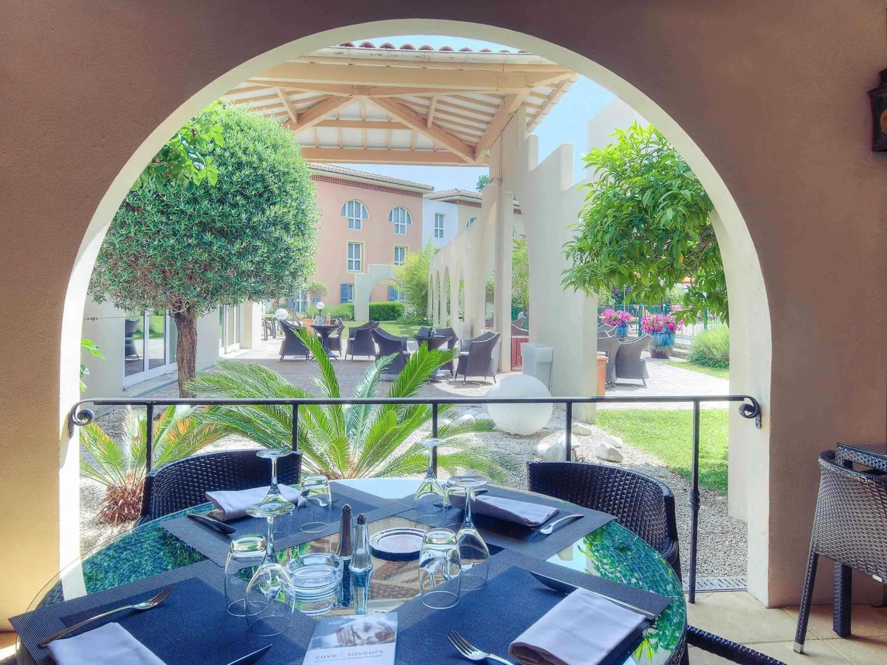Restaurant/places to eat in Mercure Antibes Sophia Antipolis Restaurant/places to eat in Mercure Antibes Sophia Antipolis