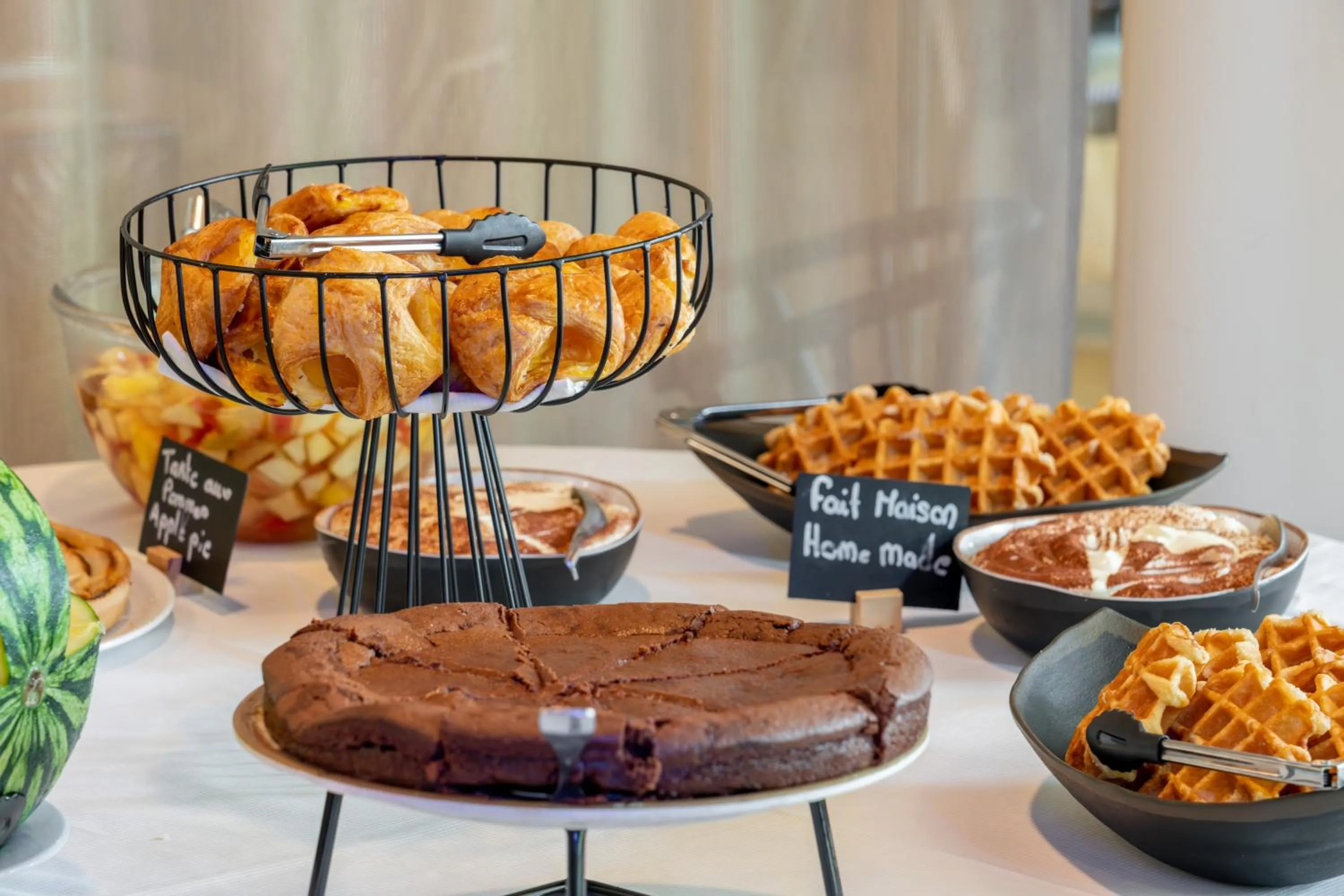 Breakfast in Mercure Antibes Sophia Antipolis